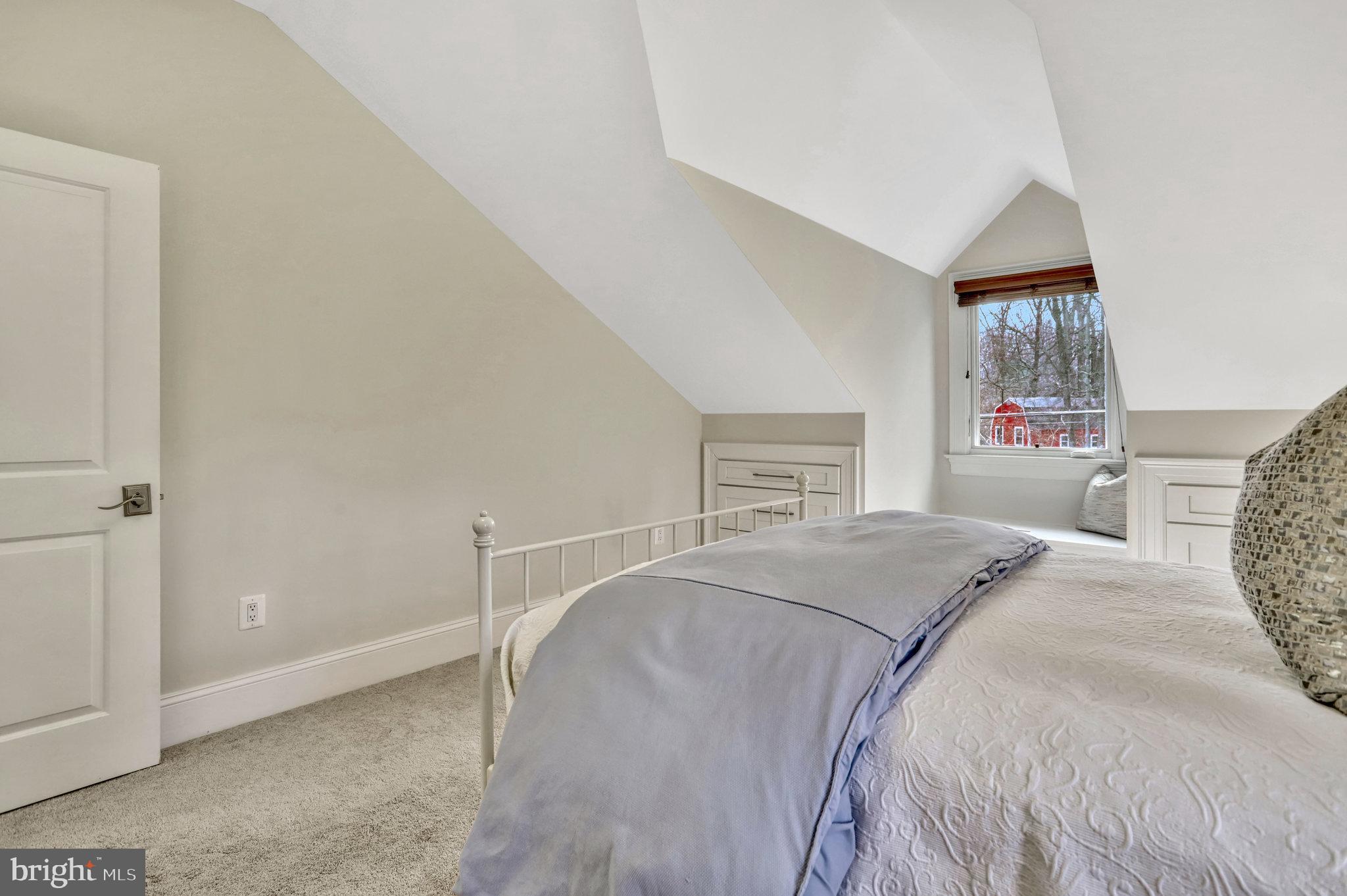 EDELINE MARY A PROP - Residential