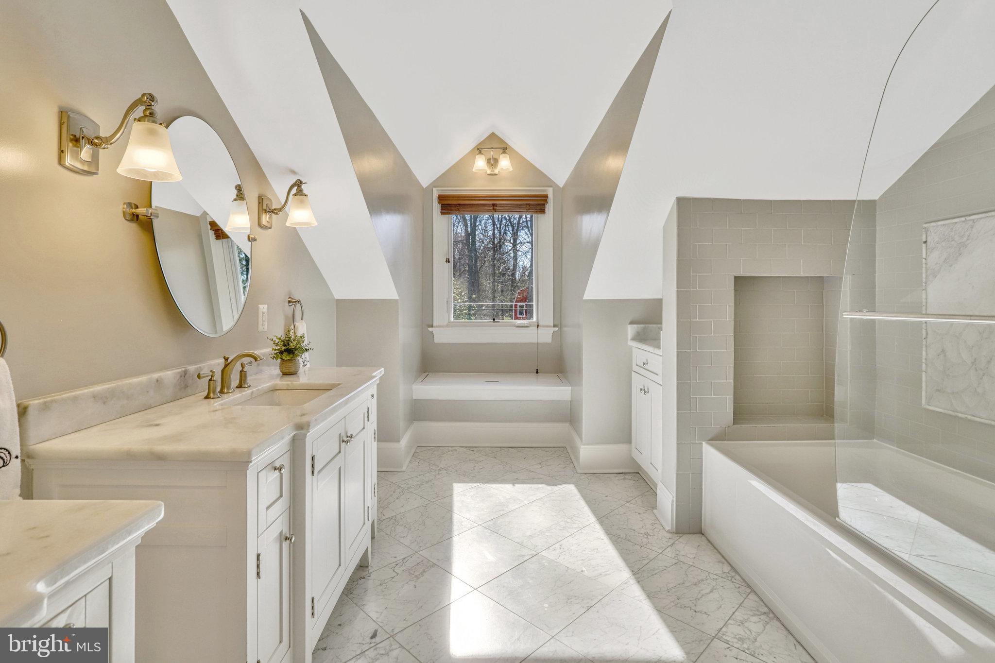 EDELINE MARY A PROP - Residential