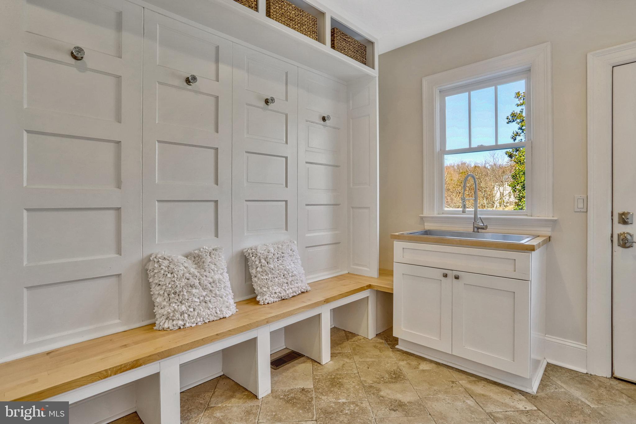 EDELINE MARY A PROP - Residential