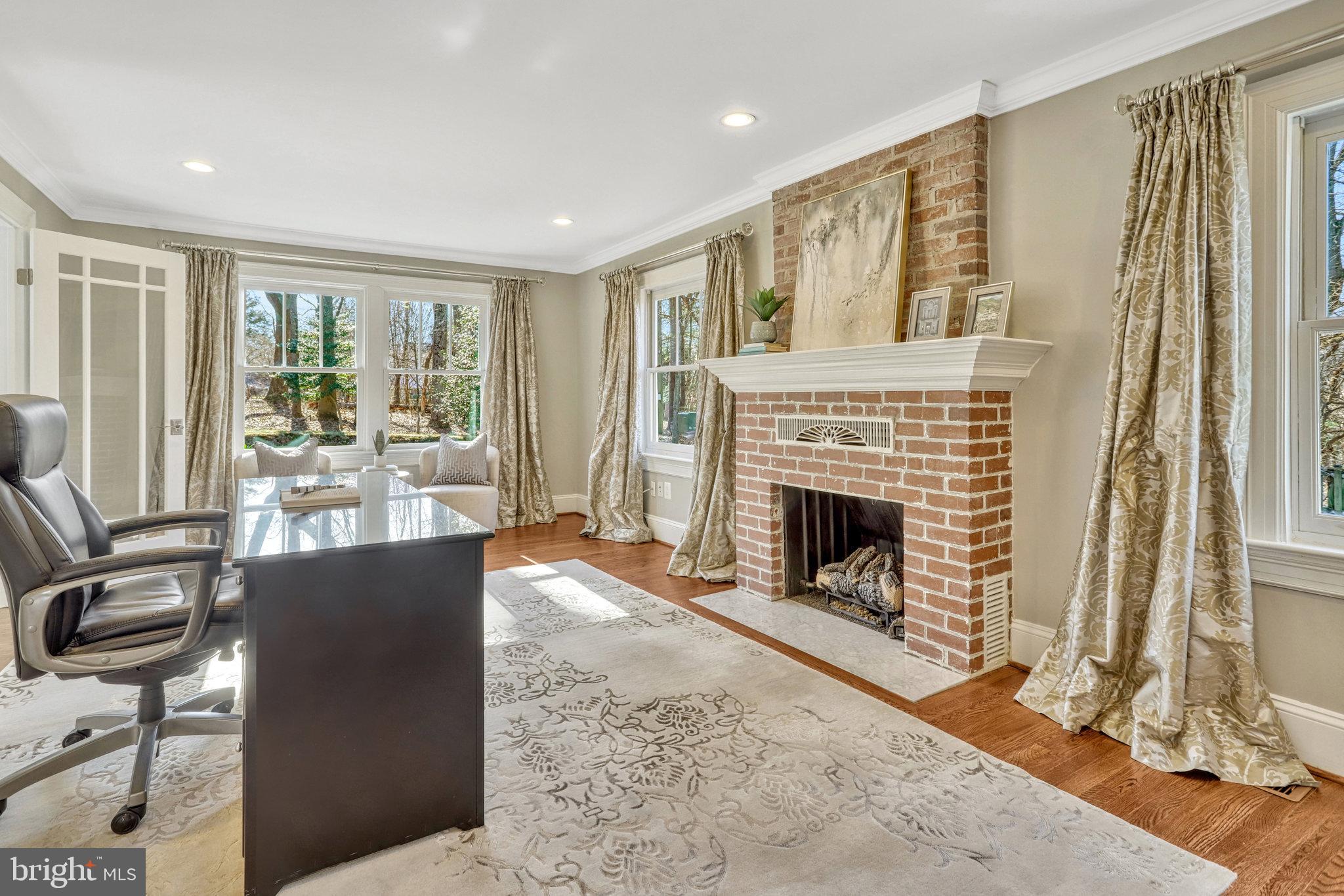 EDELINE MARY A PROP - Residential