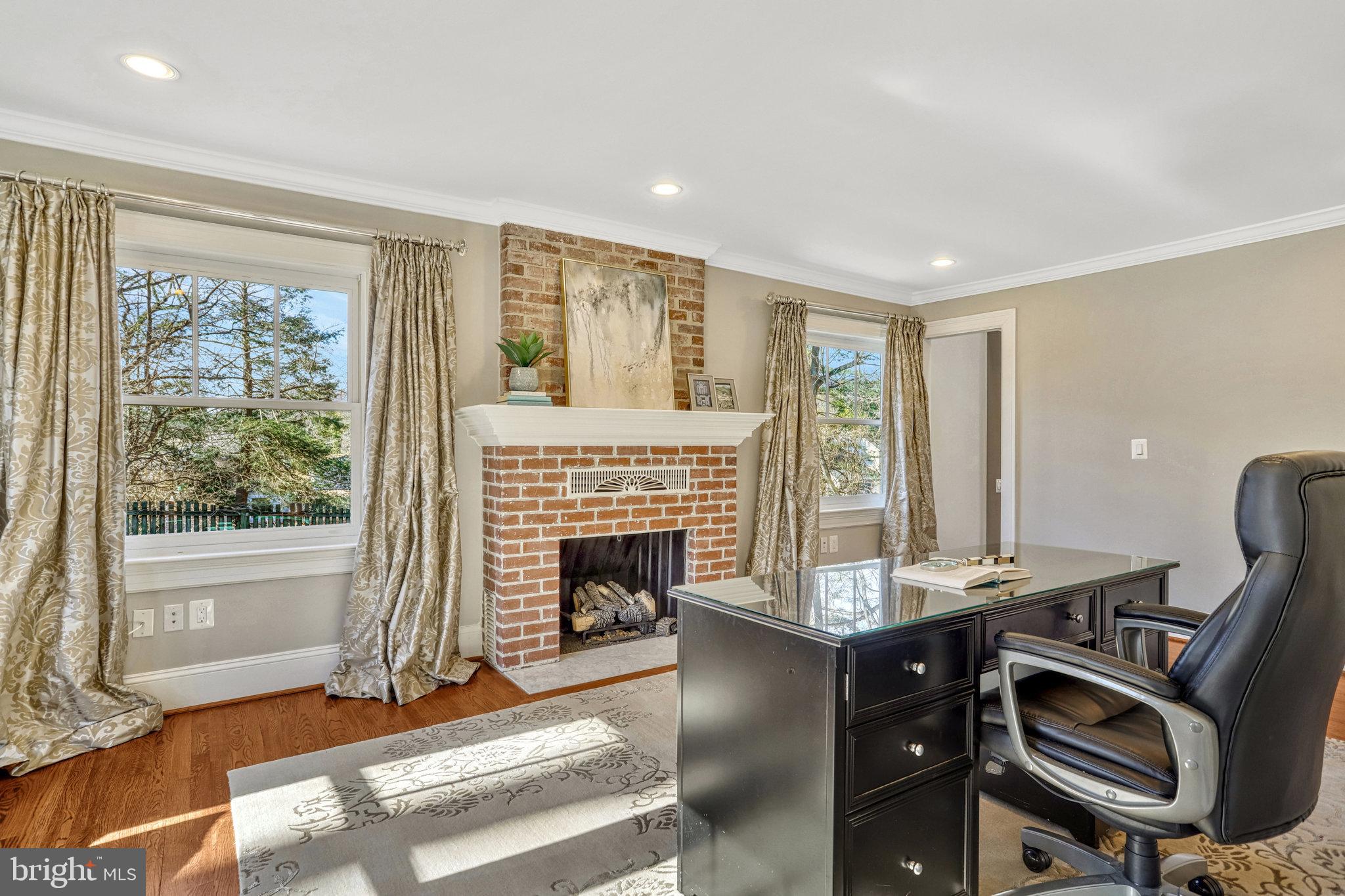 EDELINE MARY A PROP - Residential