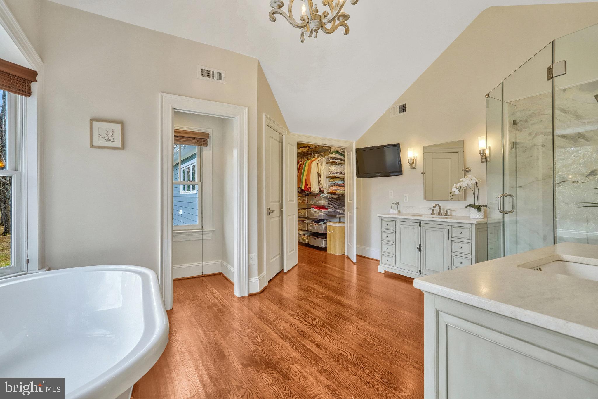 EDELINE MARY A PROP - Residential