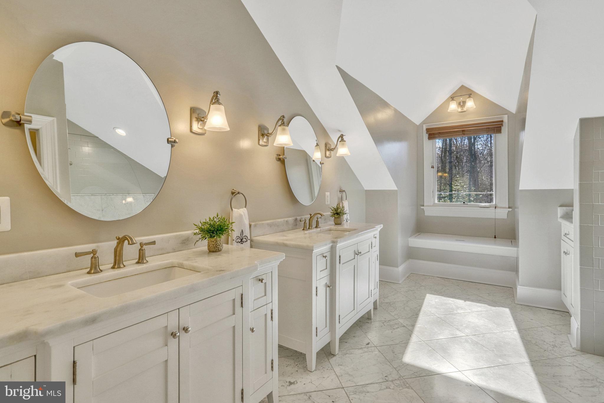 EDELINE MARY A PROP - Residential