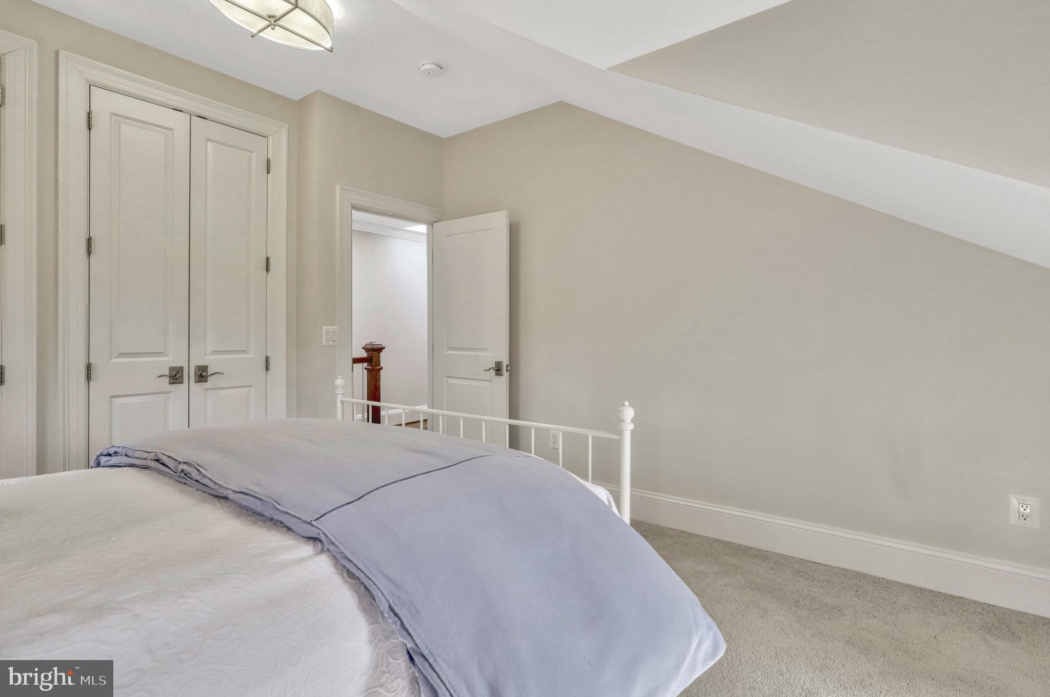 EDELINE MARY A PROP - Residential