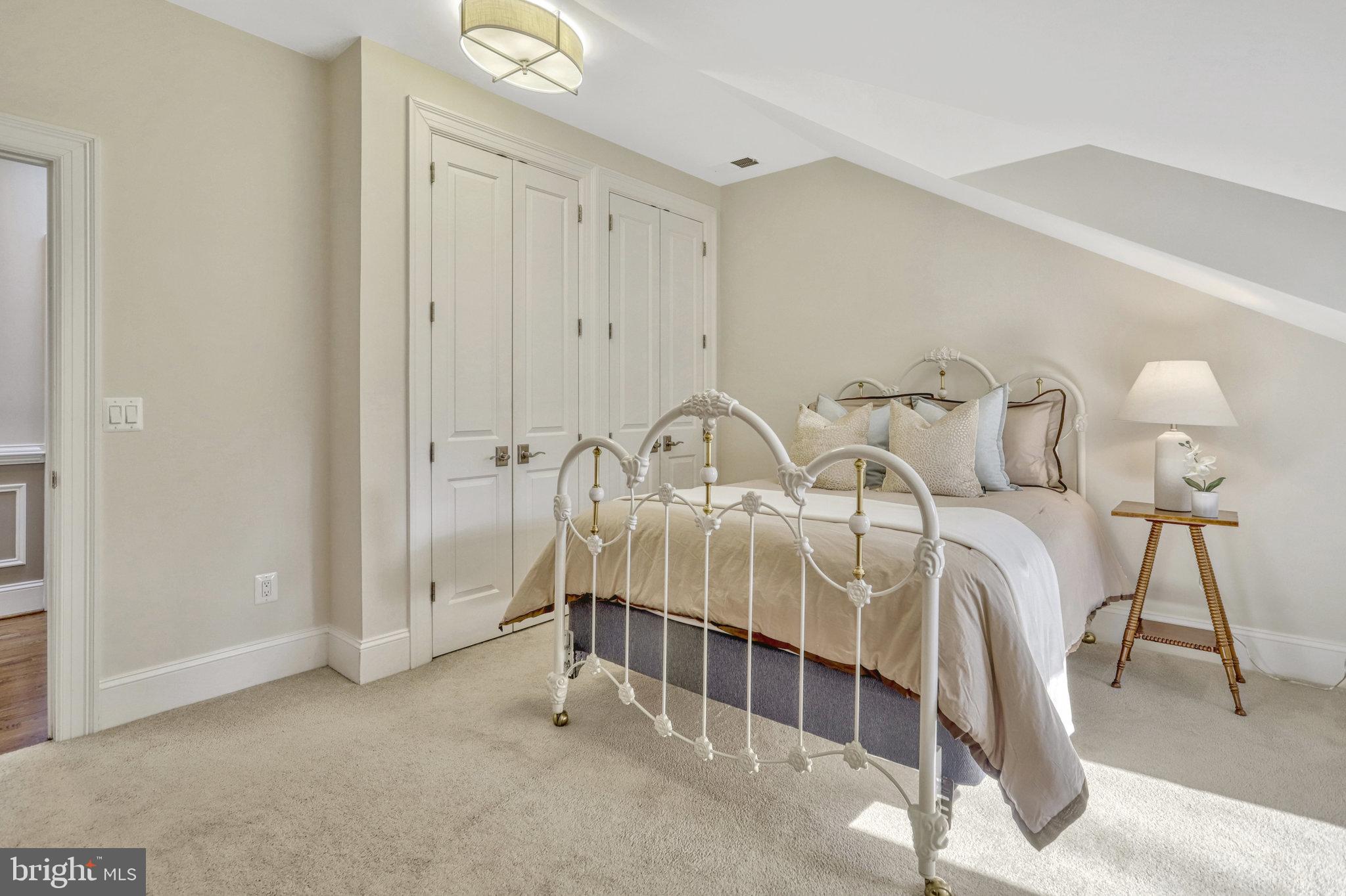 EDELINE MARY A PROP - Residential