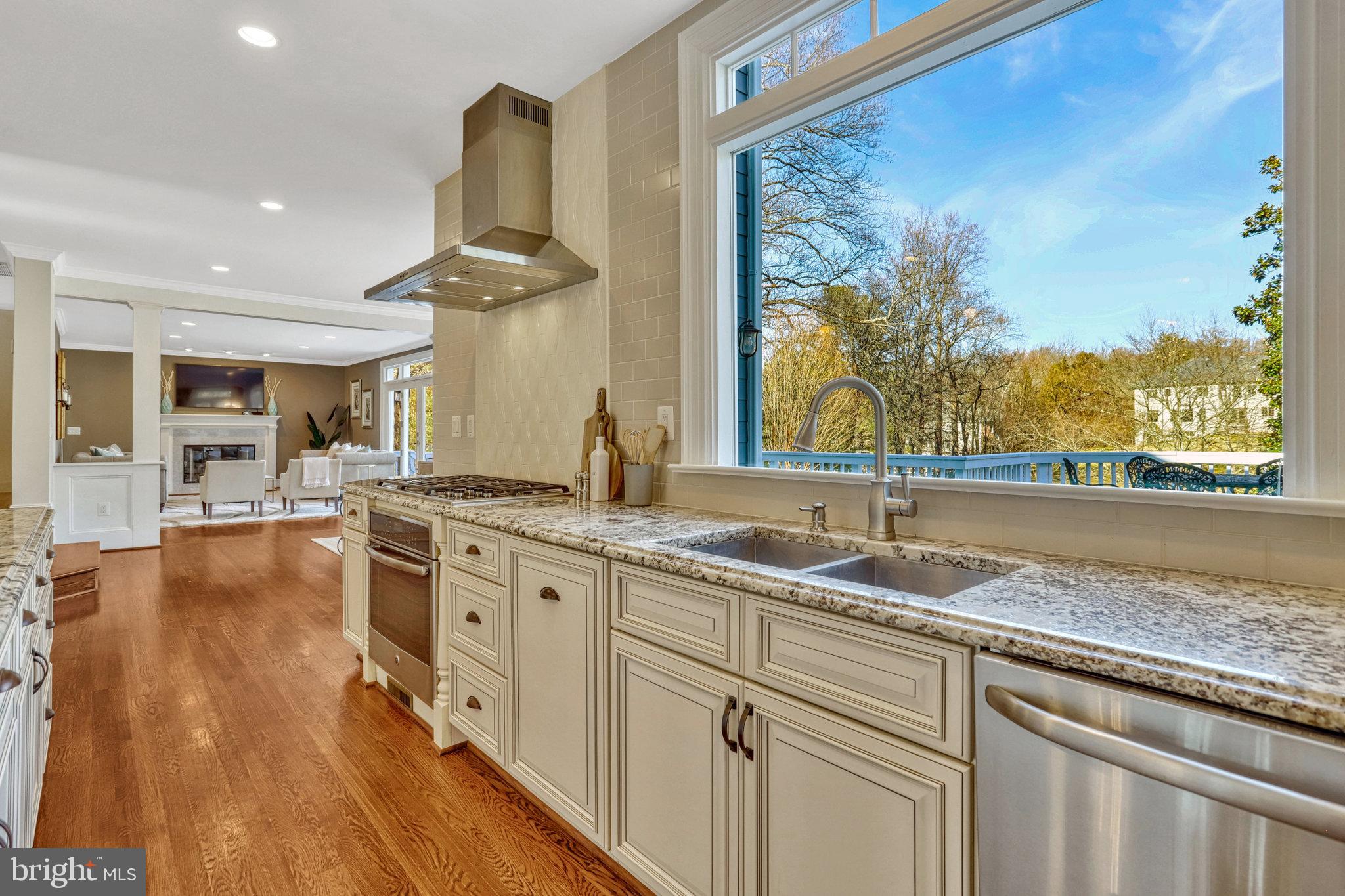 EDELINE MARY A PROP - Residential