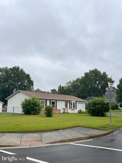 815 S CYPRESS COURT STERLING VA 20164