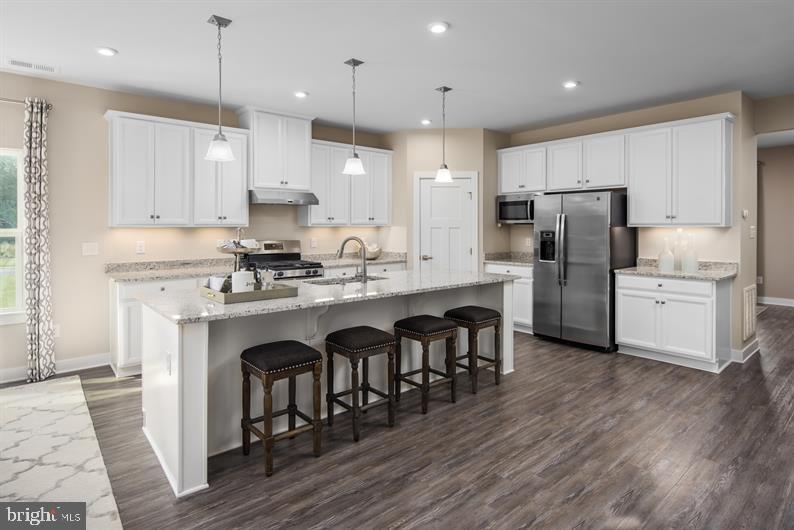 15561 TWIN RIVER CIRCLE H044