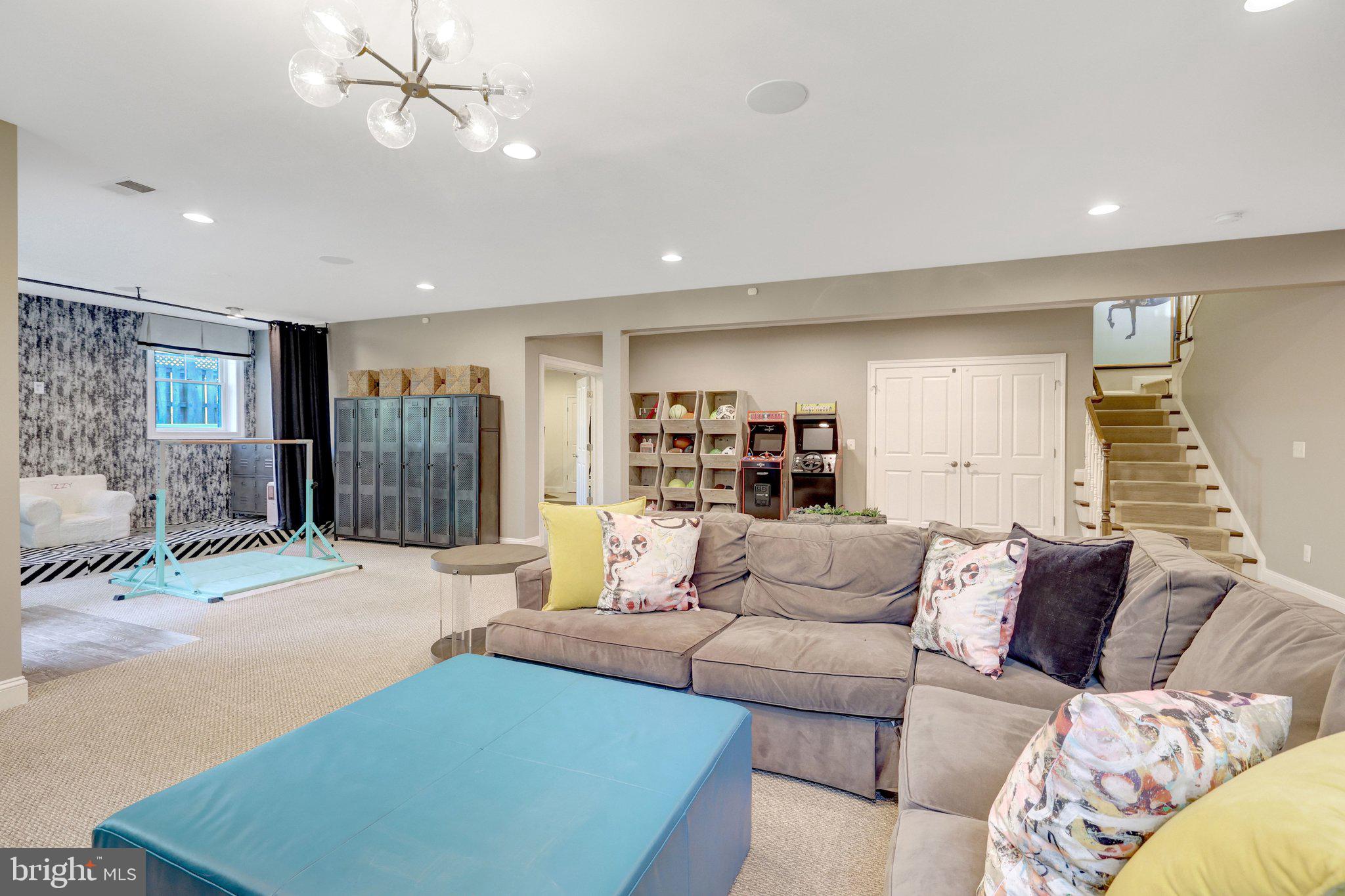 SPRING LAKE - Residential