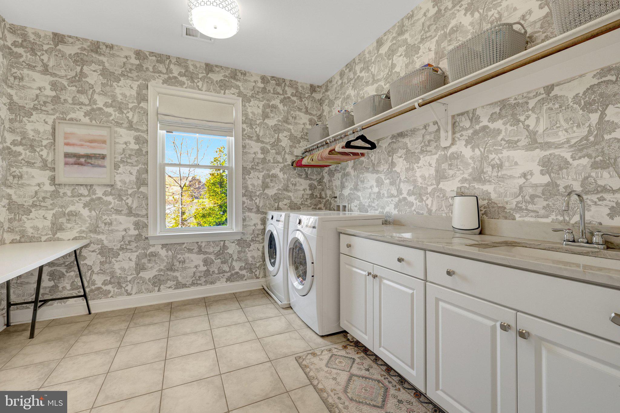 SPRING LAKE - Residential