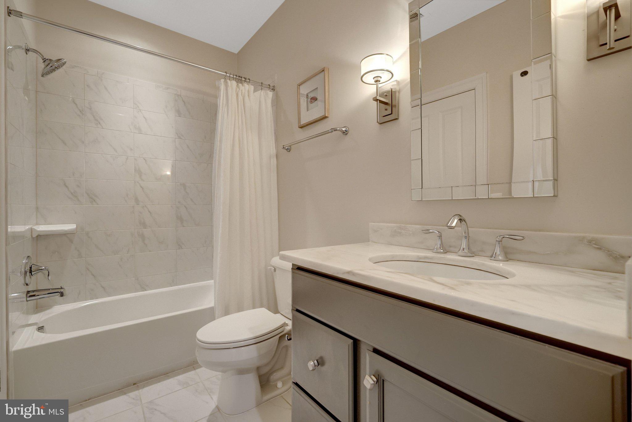 SPRING LAKE - Residential