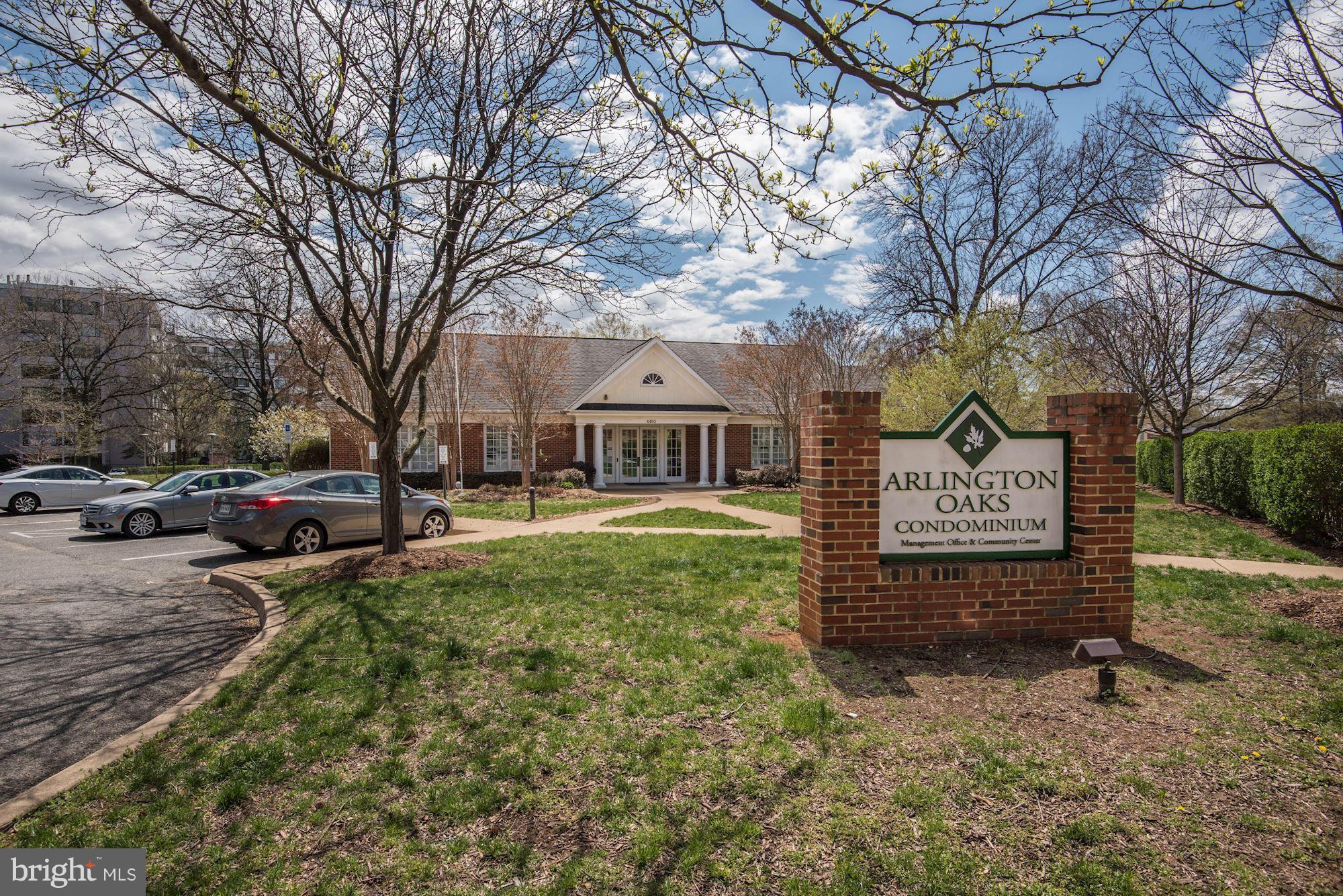 ARLINGTON OAKS - Residential