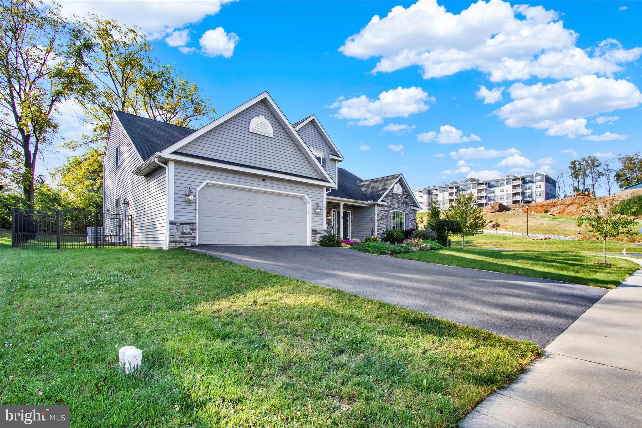 GREEN VALLEY WEST - Residential