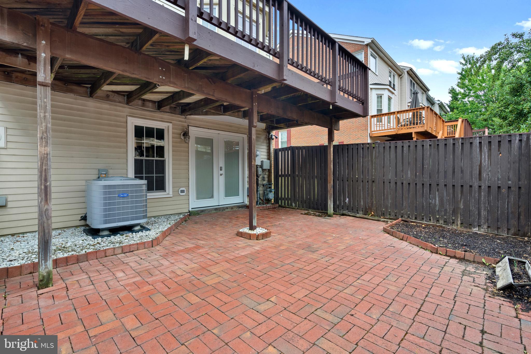 FAIRLAND TOWNS - Residential