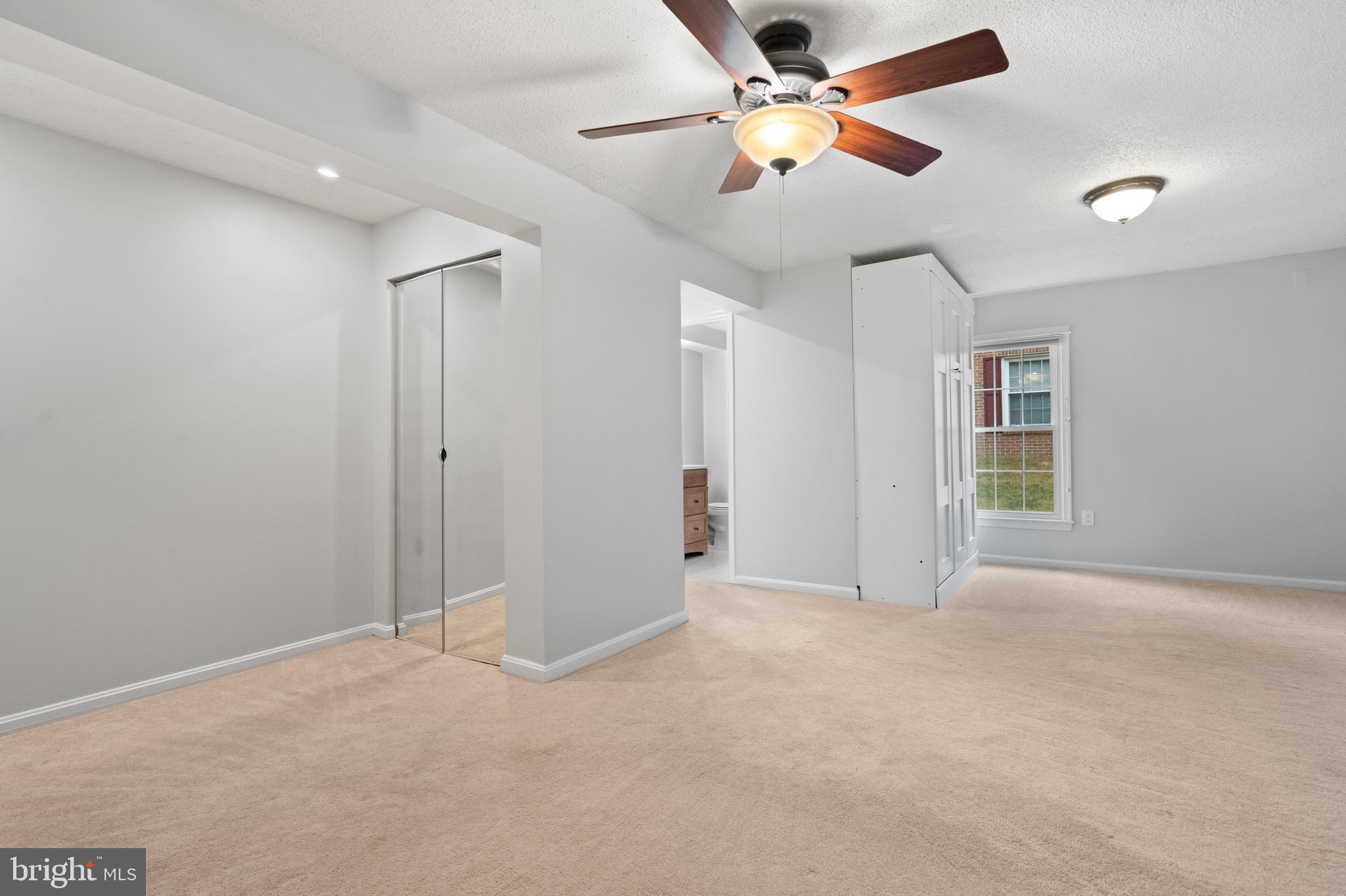 FAIRLAND TOWNS - Residential