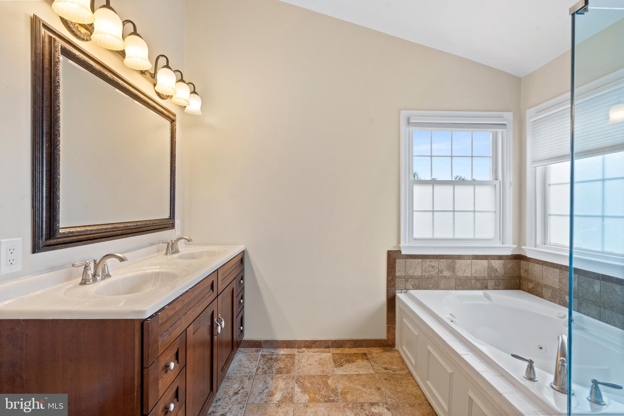 FAIRLAND TOWNS - Residential