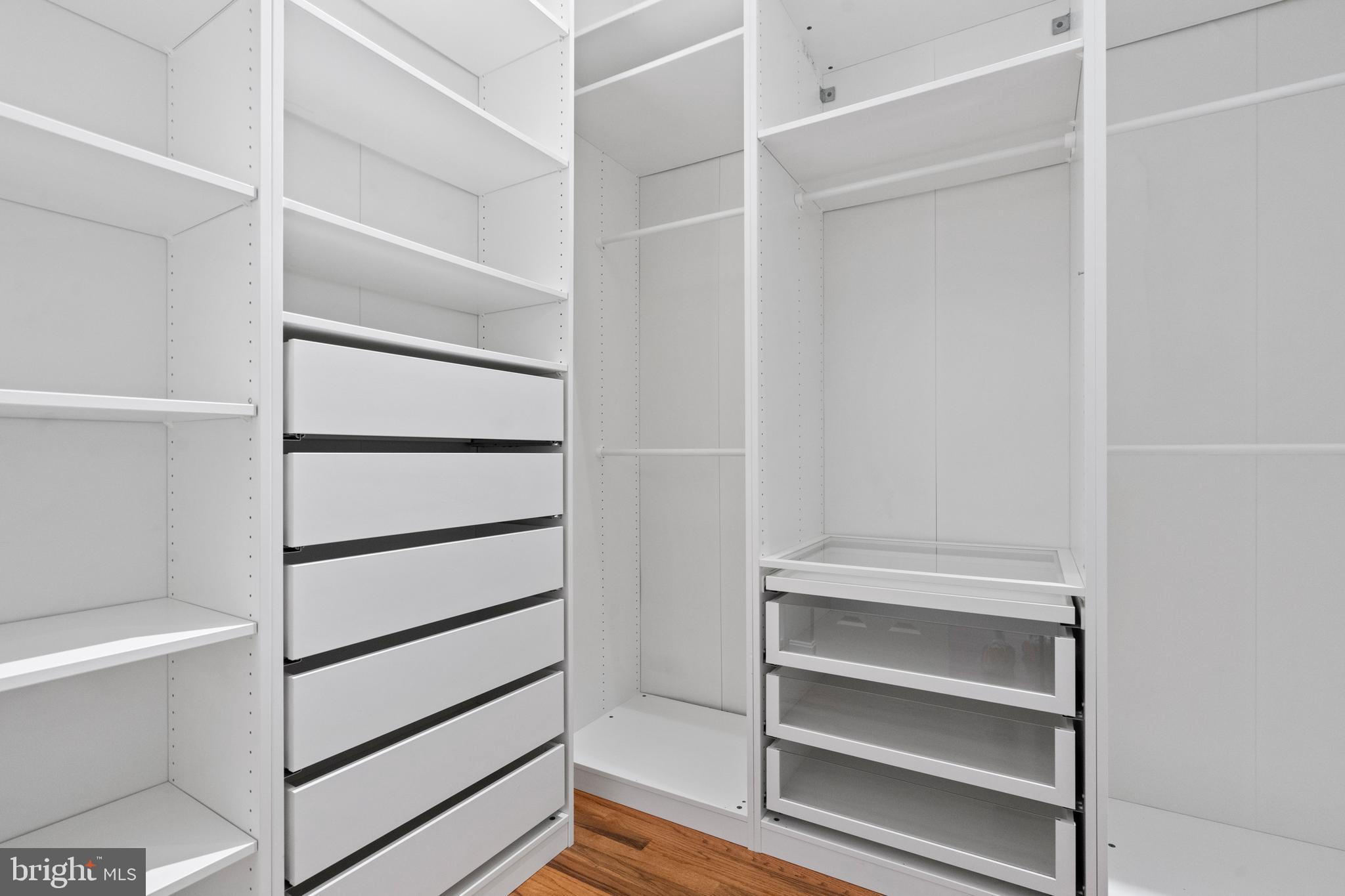 FAIRLAND TOWNS - Residential