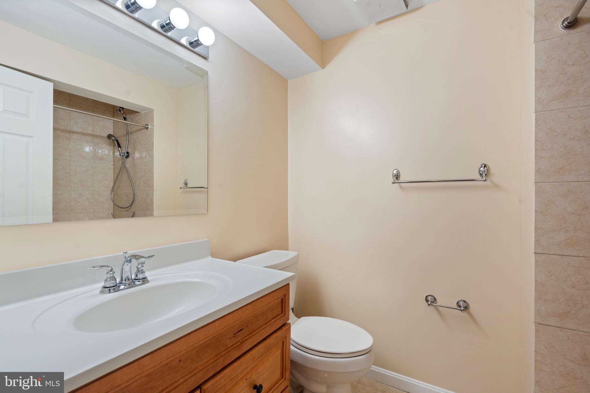 FAIRLAND TOWNS - Residential