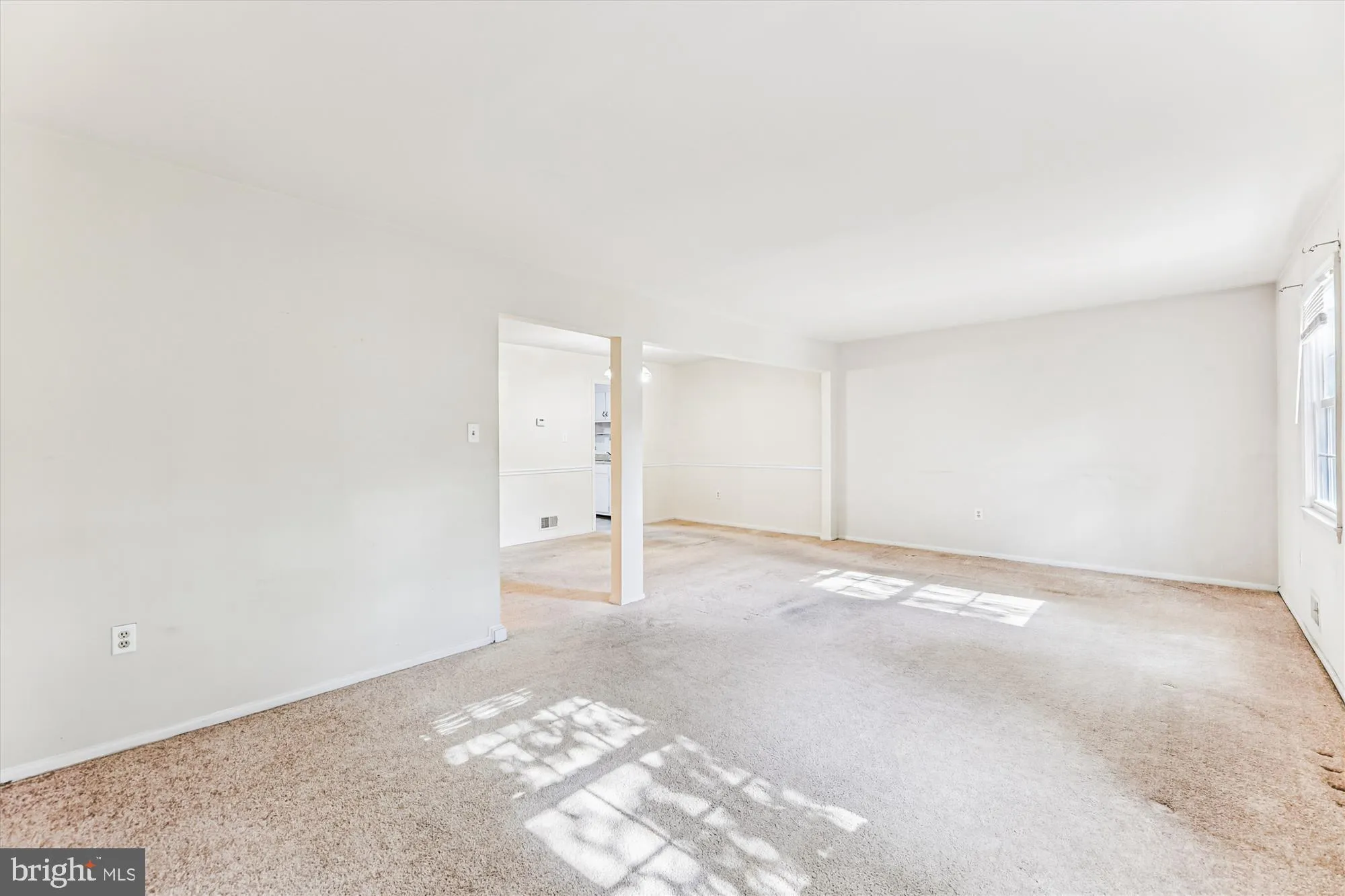 Woodbridge, Virginia 22192, United States, 3 Bedrooms Bedrooms, ,4 BathroomsBathrooms,Residential,Coming Soon,214409