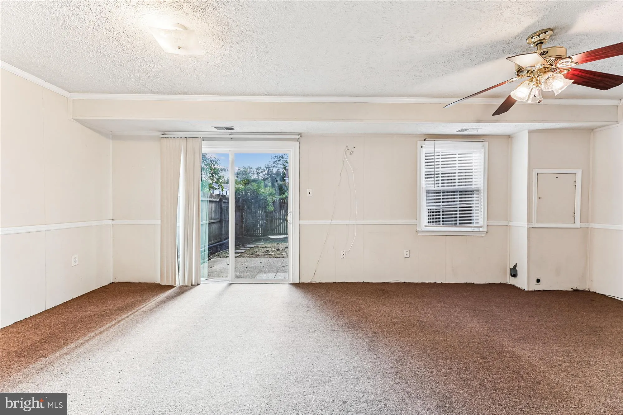 Woodbridge, Virginia 22192, United States, 3 Bedrooms Bedrooms, ,4 BathroomsBathrooms,Residential,Coming Soon,214409