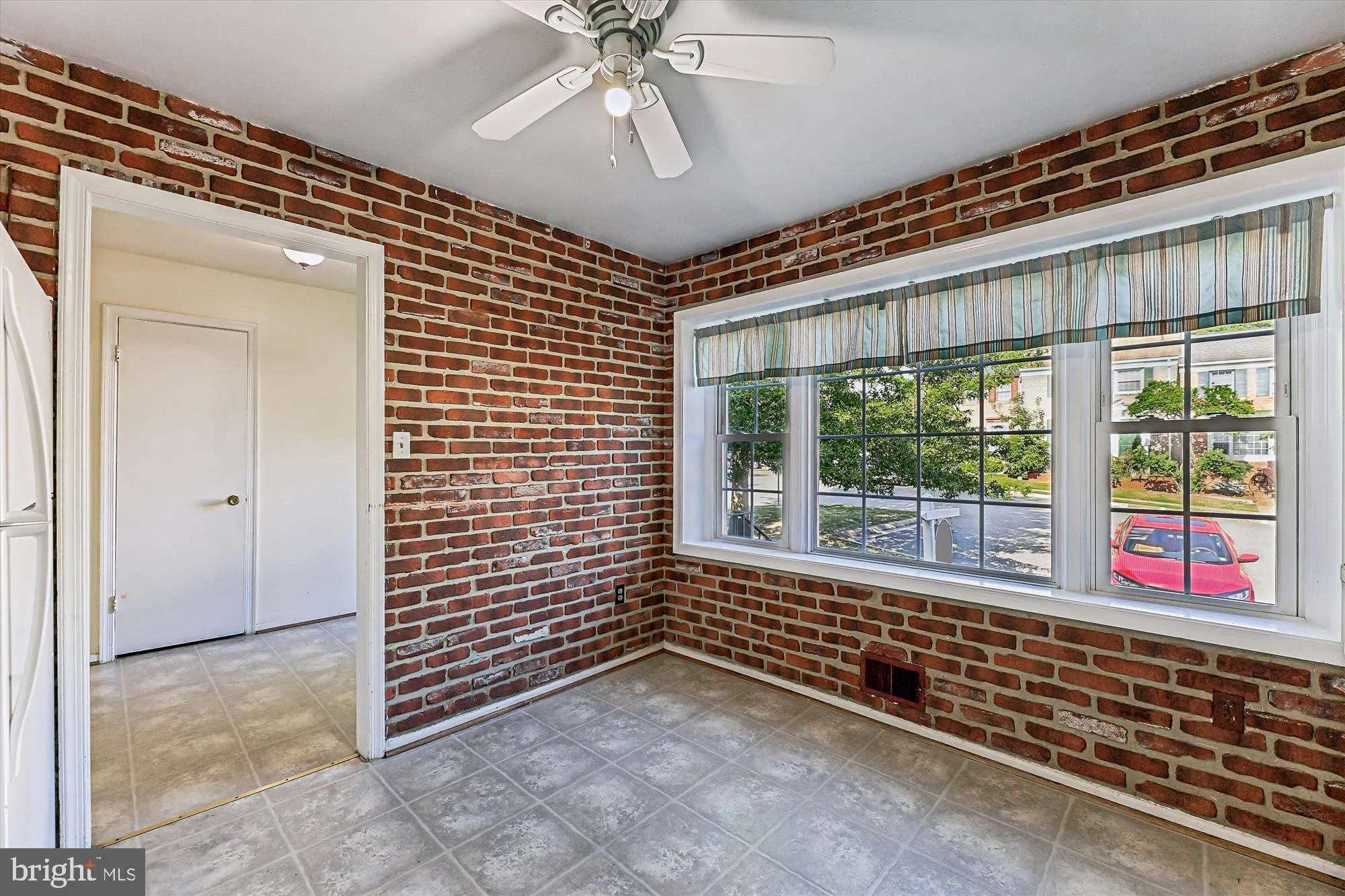 Woodbridge, Virginia 22192, United States, 3 Bedrooms Bedrooms, ,4 BathroomsBathrooms,Residential,Coming Soon,214409