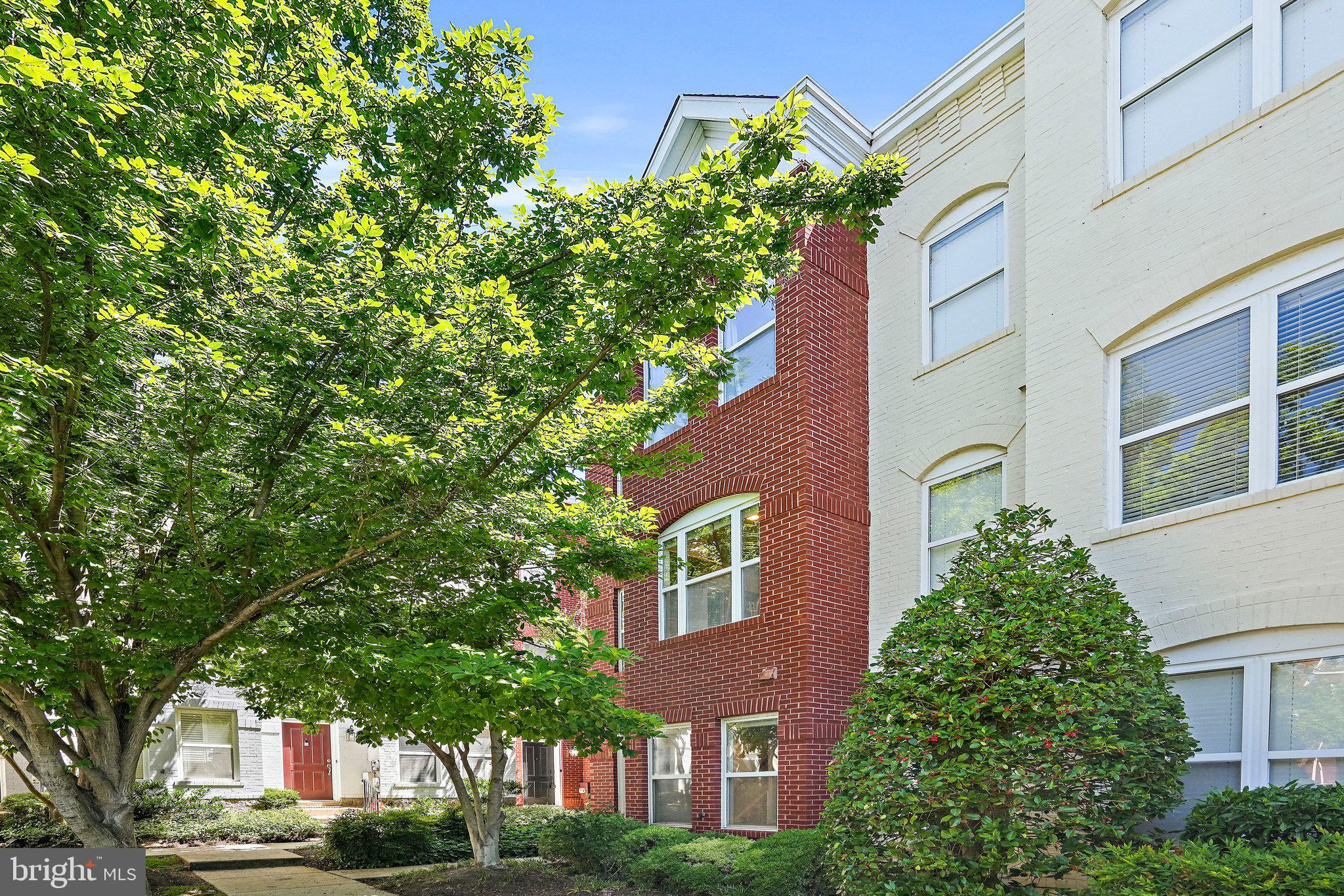 2123 12TH PLACE NW