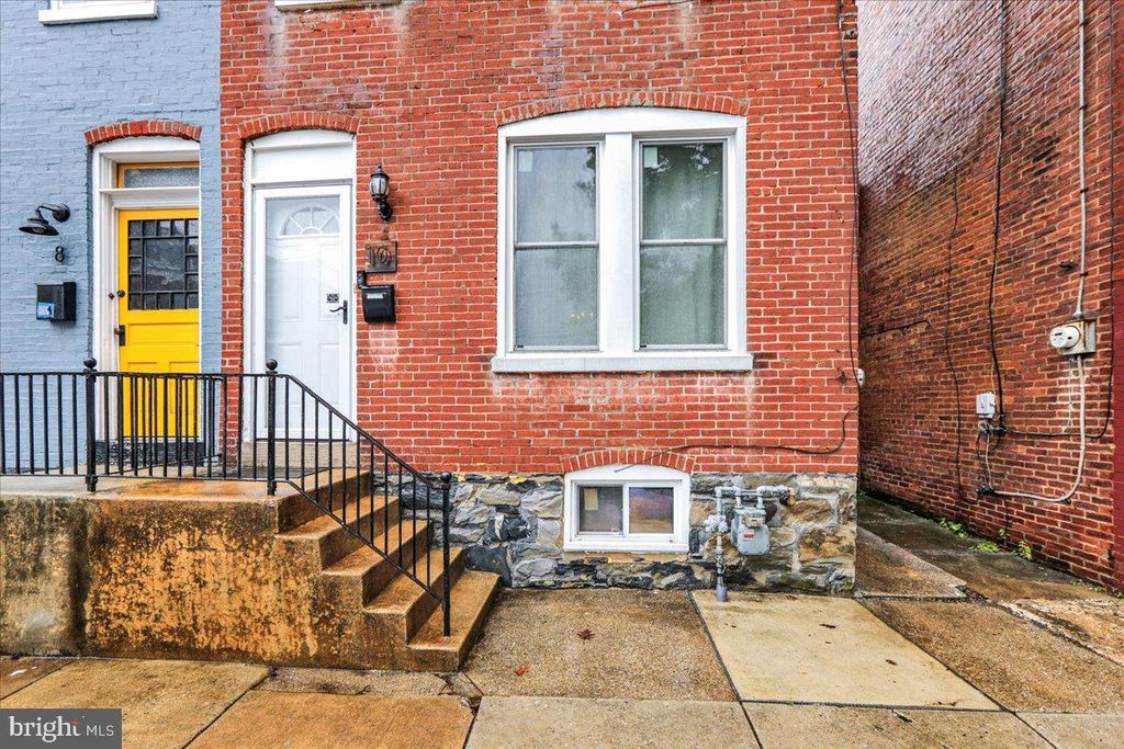 Photo of 10 Caroline Street, LANCASTER, PA 17603 (MLS # PALA2070640)