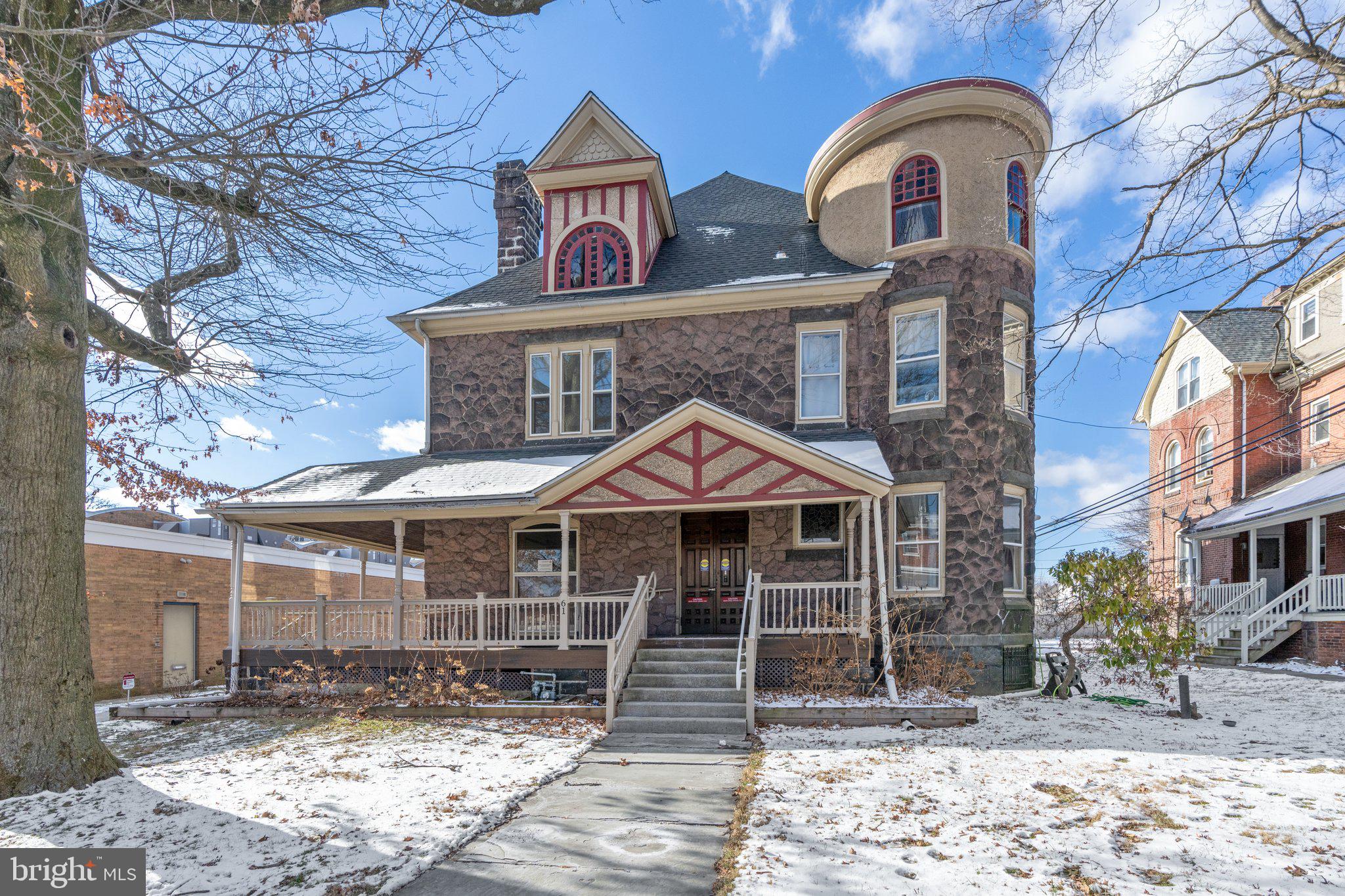 61 N FRANKLIN STREET