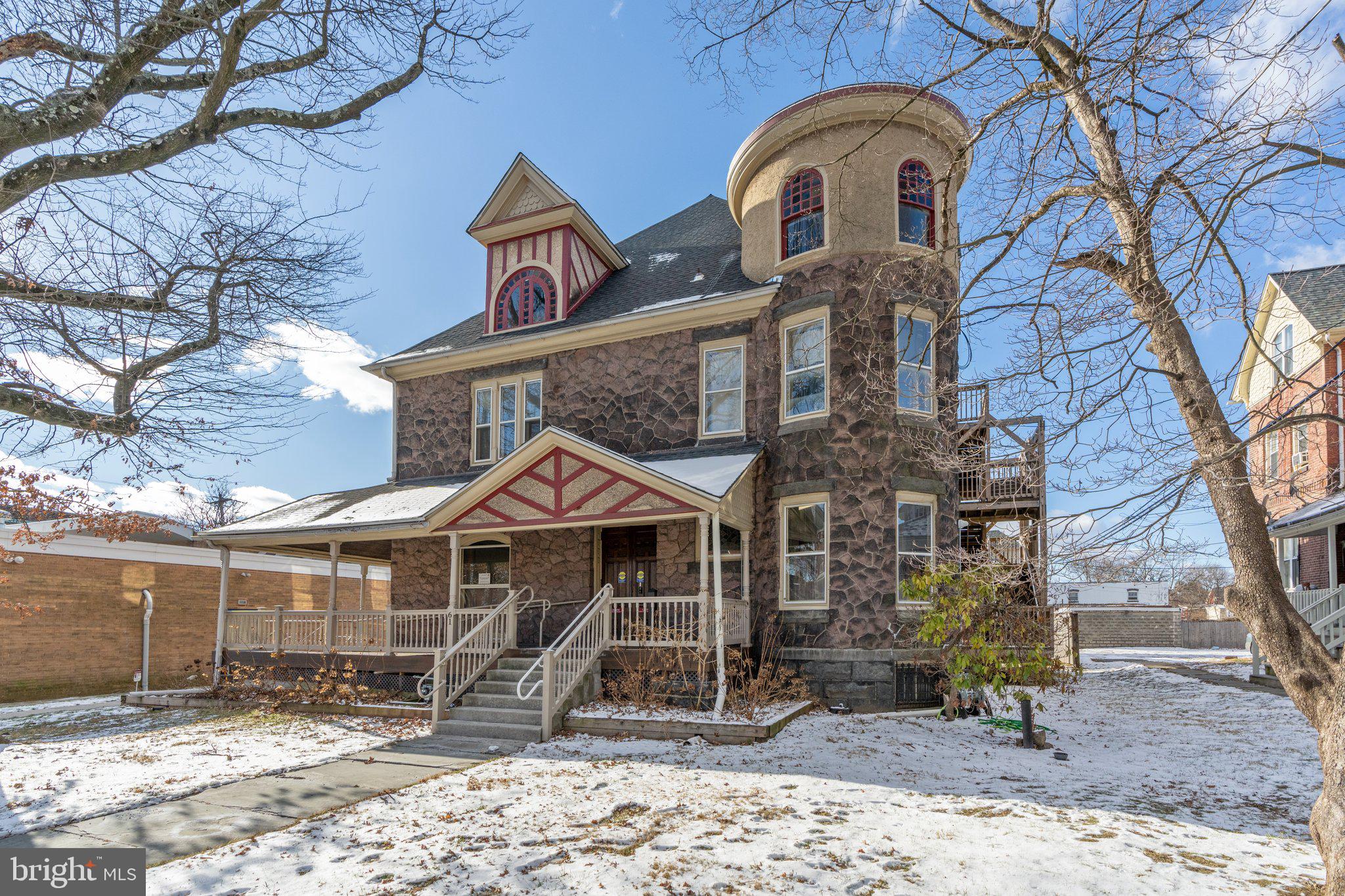 61 N FRANKLIN STREET