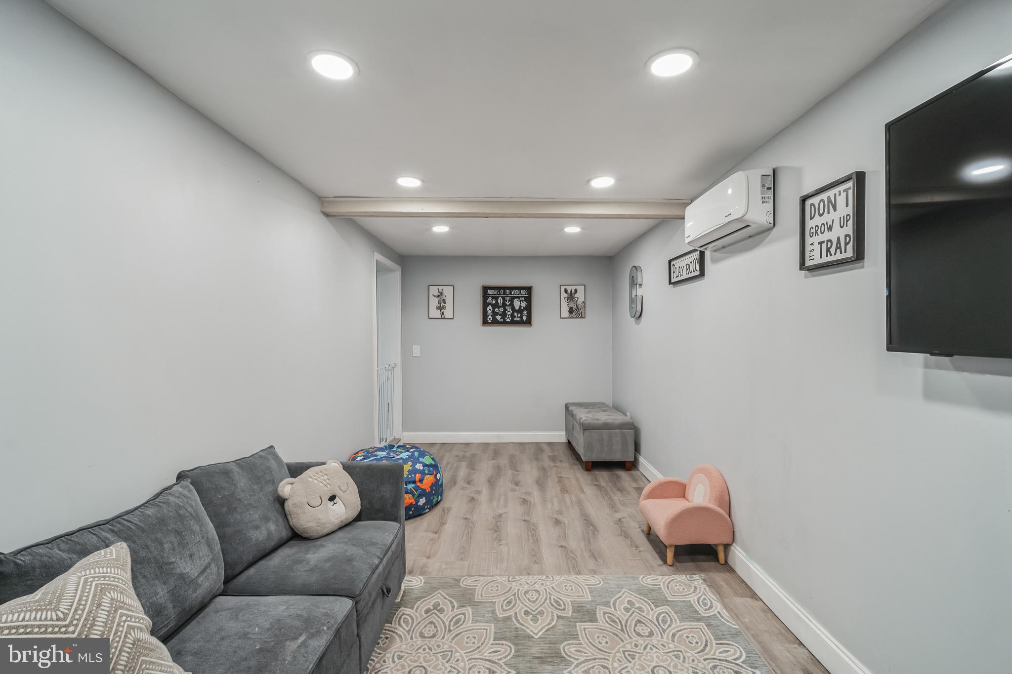 PINE BROOK FARMS - Residential