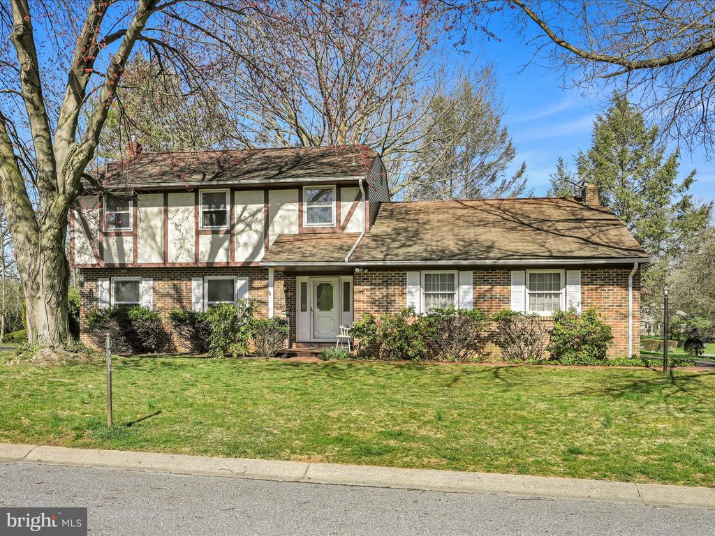 Photo of 2325 Hancock Drive, Lancaster, PA 17601 (MLS # PALA2047342)