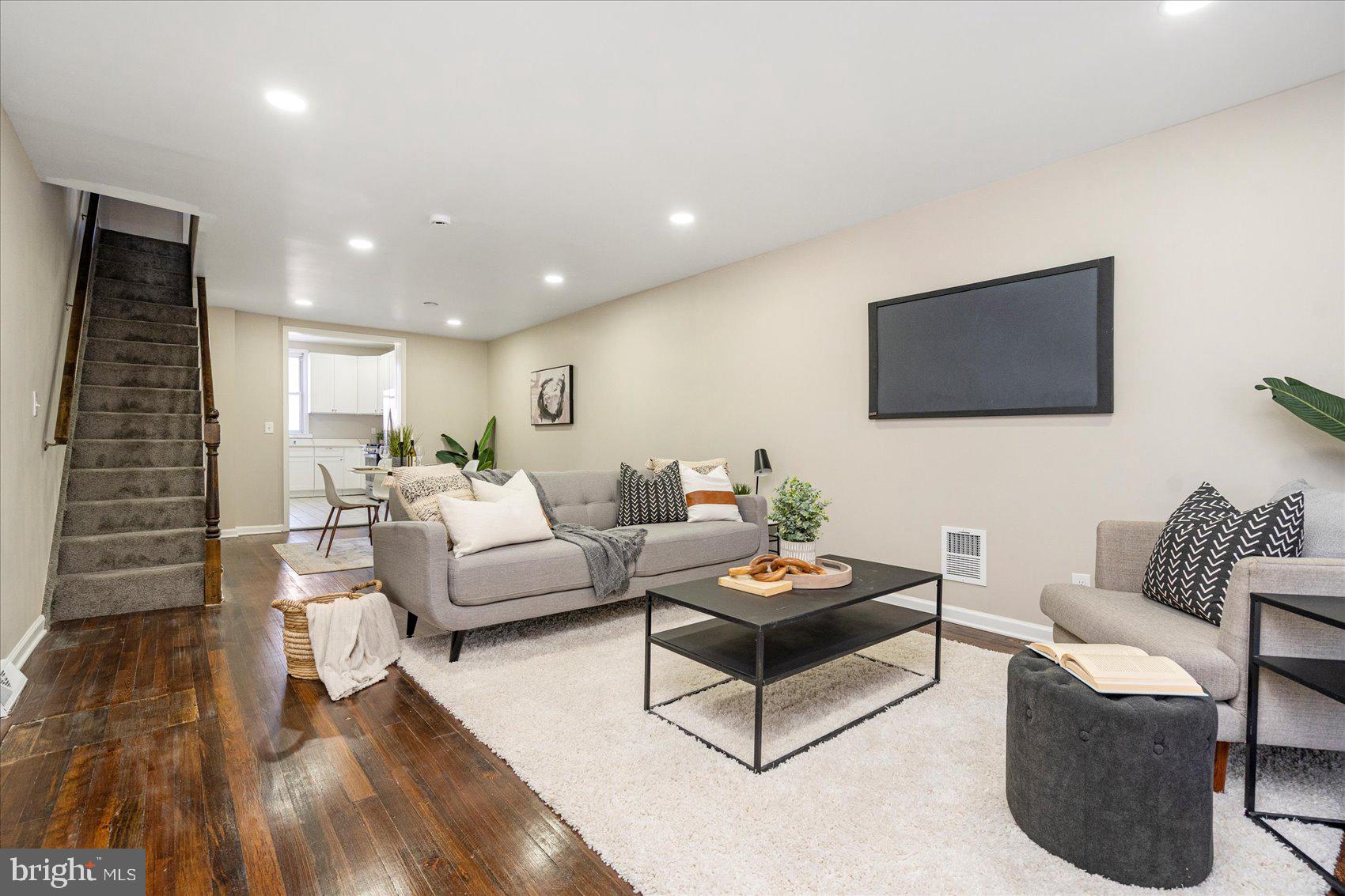 Welcome to 4323 Falls Rd, where luxury meets convenience! This stunning townhome boasts a spacious open concept floor plan spanning over 1900 sq ft. With 3 bedrooms and 2 full bathrooms, including an oversized master bedroom with an en suite bathroom, comfort and style are at the forefront.
Step inside to discover luxury finishes throughout, featuring quartz countertops and sleek stainless steel appliances in the kitchen. Entertaining is a breeze in the generously sized living area, perfect for gatherings with friends and family.
Convenience is key with a brand new 2 car parking pad, ensuring ample space for your vehicles. Additionally, the partially finished basement offers versatile options for extra living space or storage.
Located just moments away from I-83, commuting is a breeze. Plus, enjoy the vibrant atmosphere of The Avenue in Hampden, with its array of restaurants and shops within walking distance.
Don't miss the opportunity to make this exceptional property your new home! Schedule your viewing today.