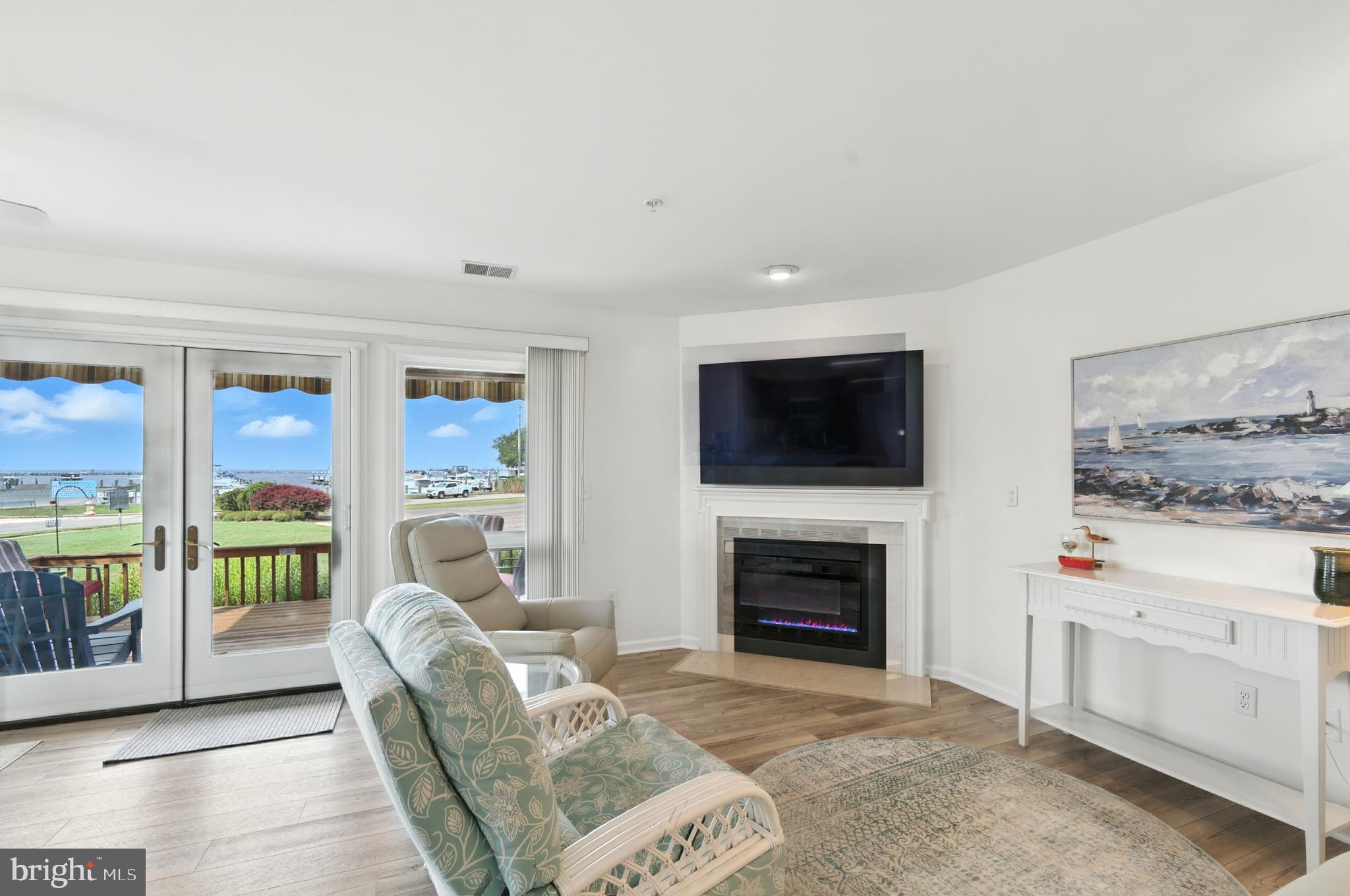 ROCK HALL LANDING - Residential