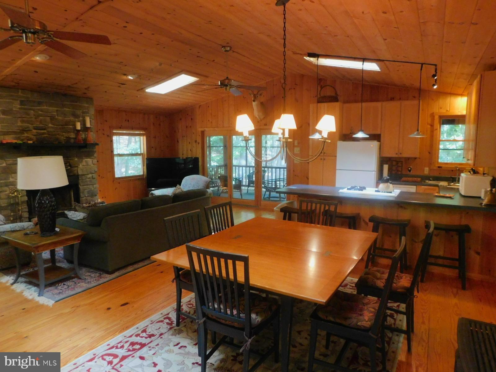 STONEWALL I - Residential