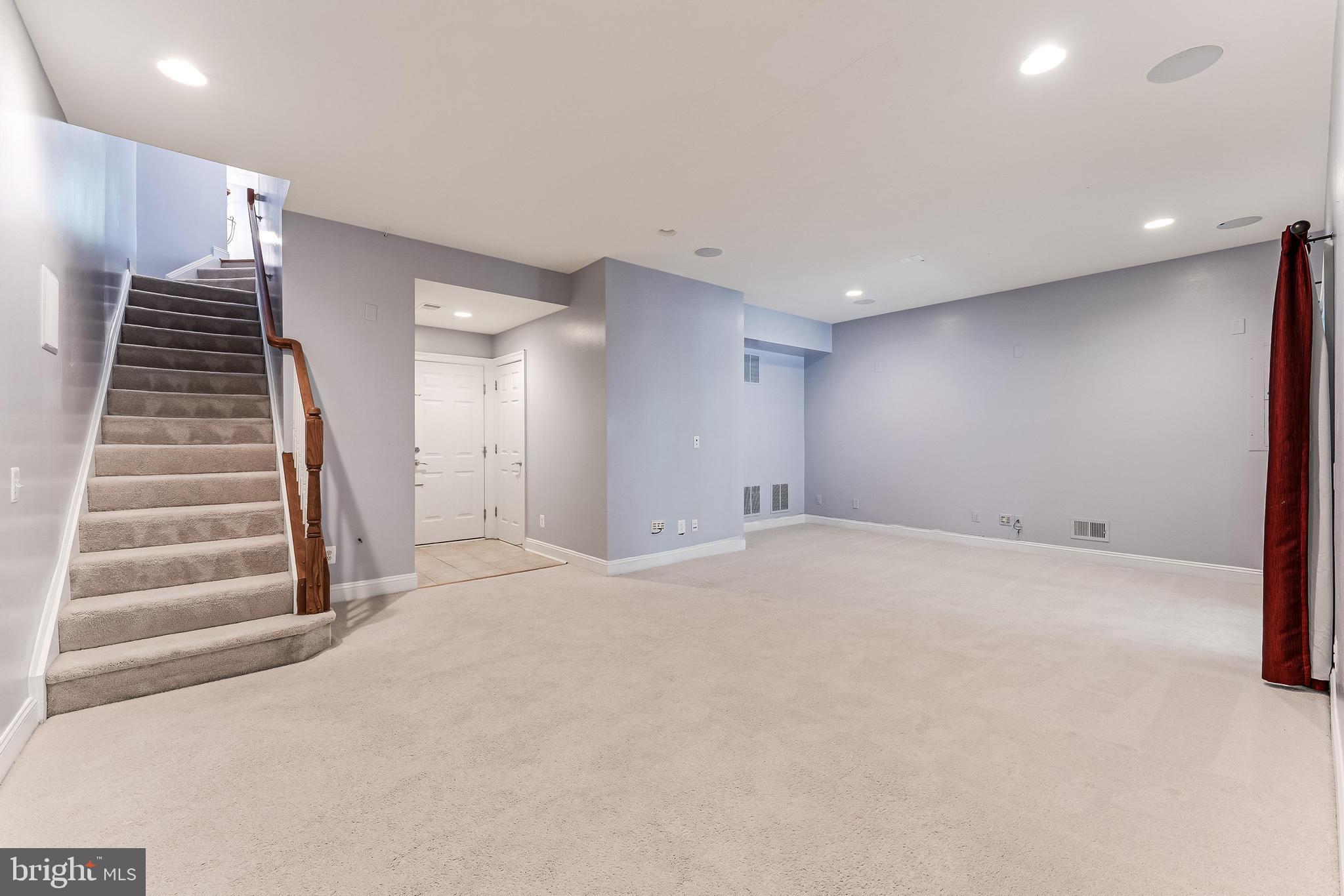 EAST GATE - Residential