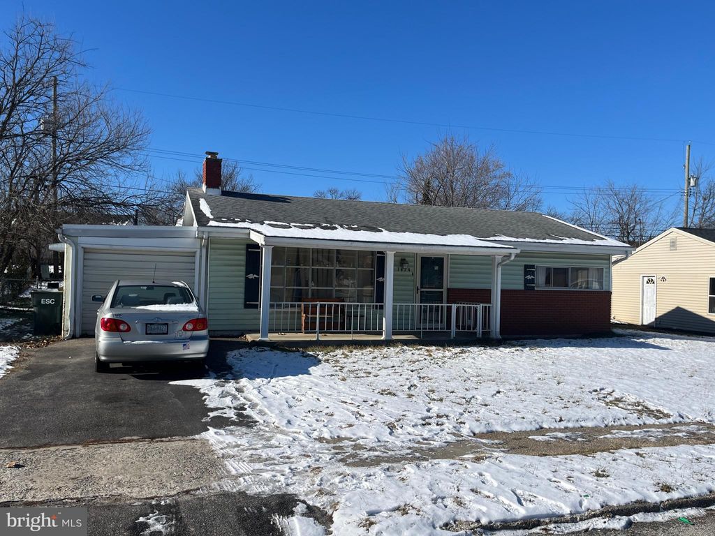 Photo of 1414 Fireside Road, YORK, PA 17404 (MLS # PAYK2096476)