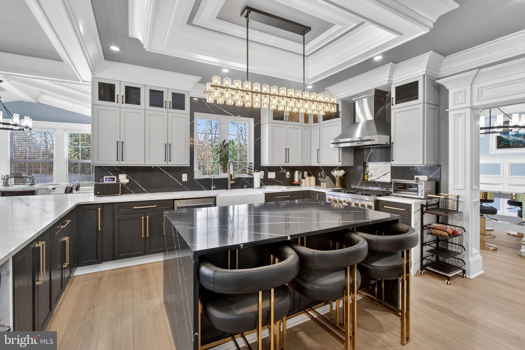 MONTROSE FARMS - Residential