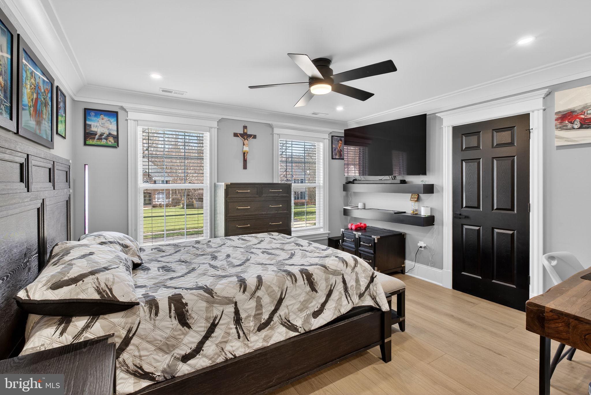 MONTROSE FARMS - Residential