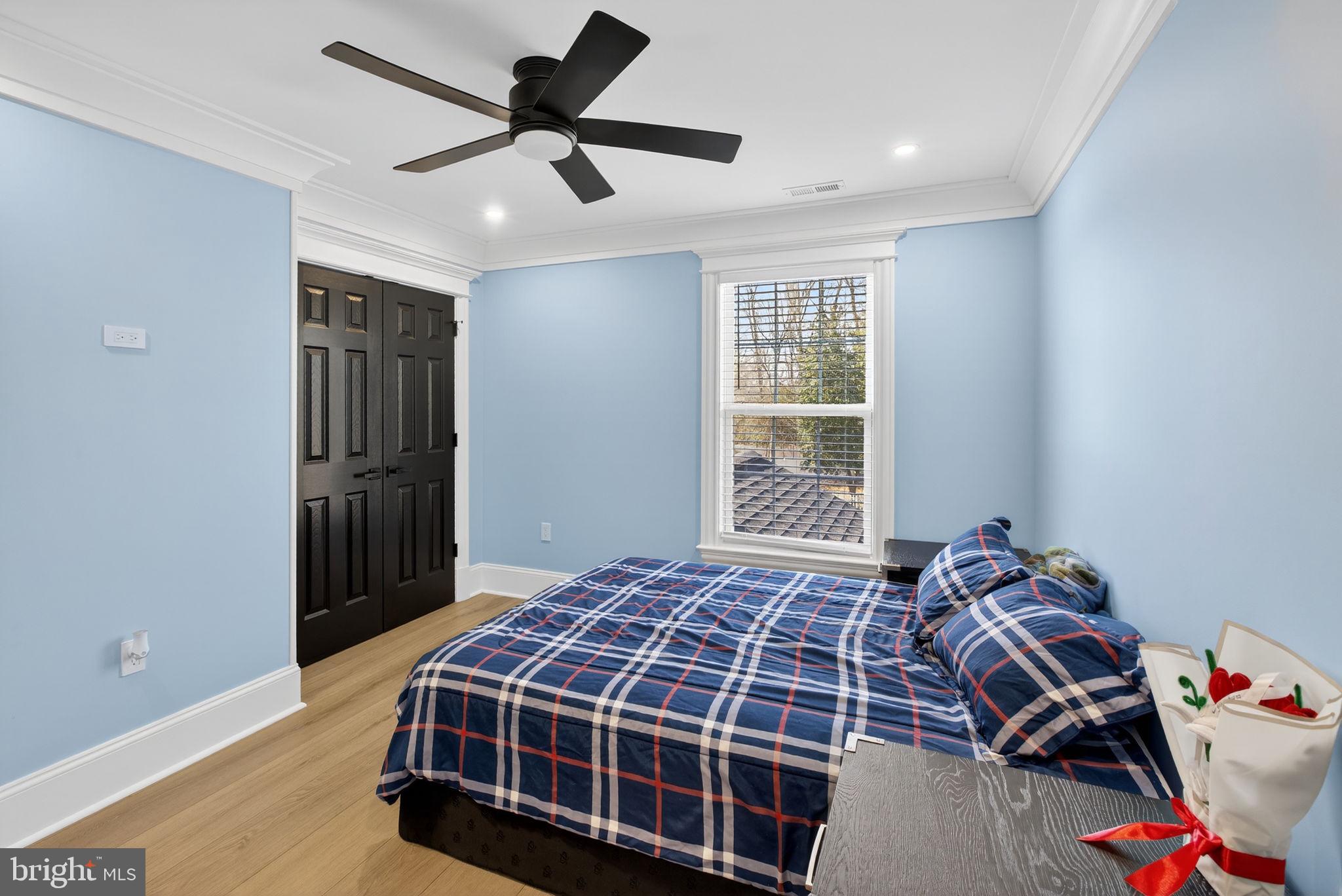 MONTROSE FARMS - Residential