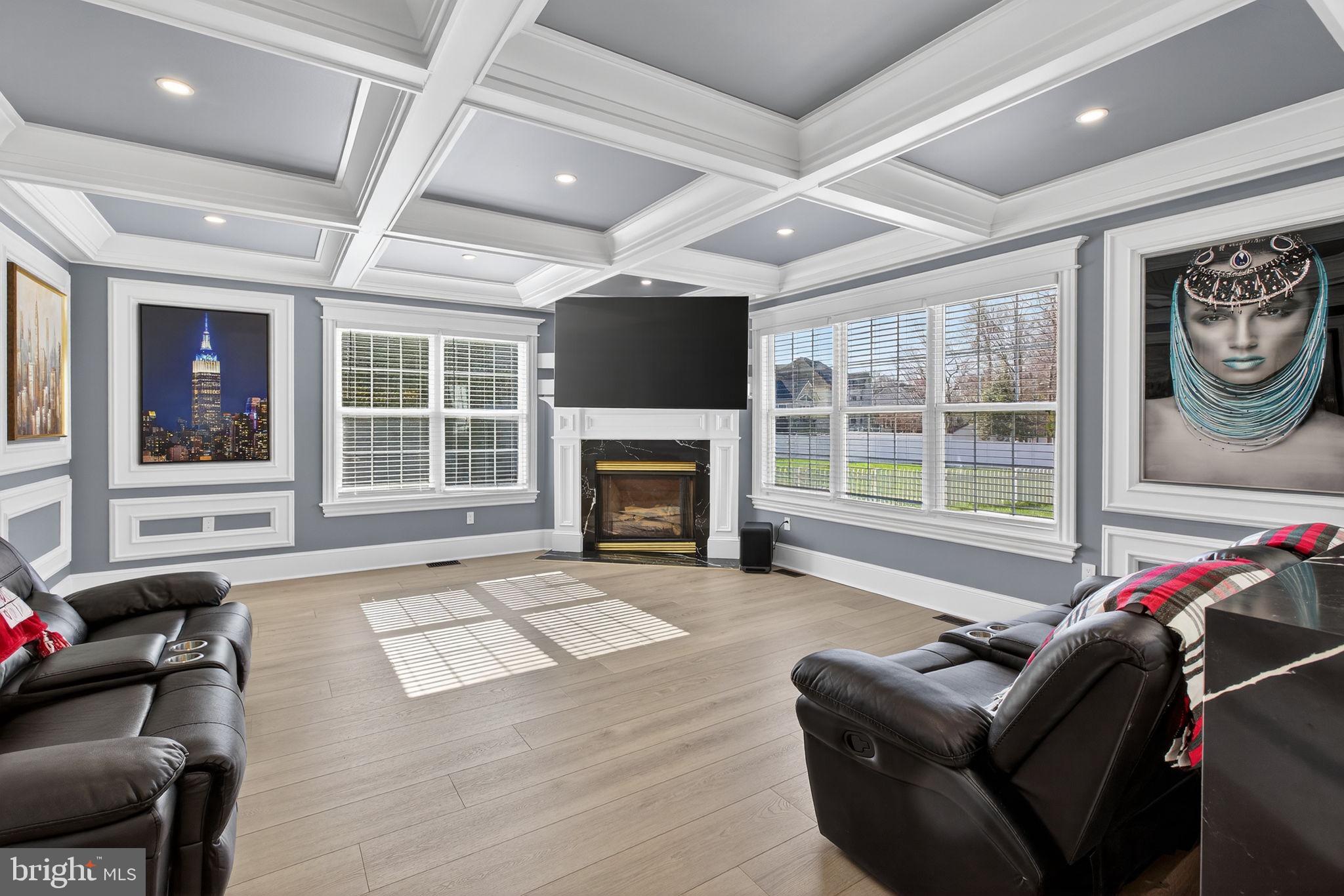 MONTROSE FARMS - Residential