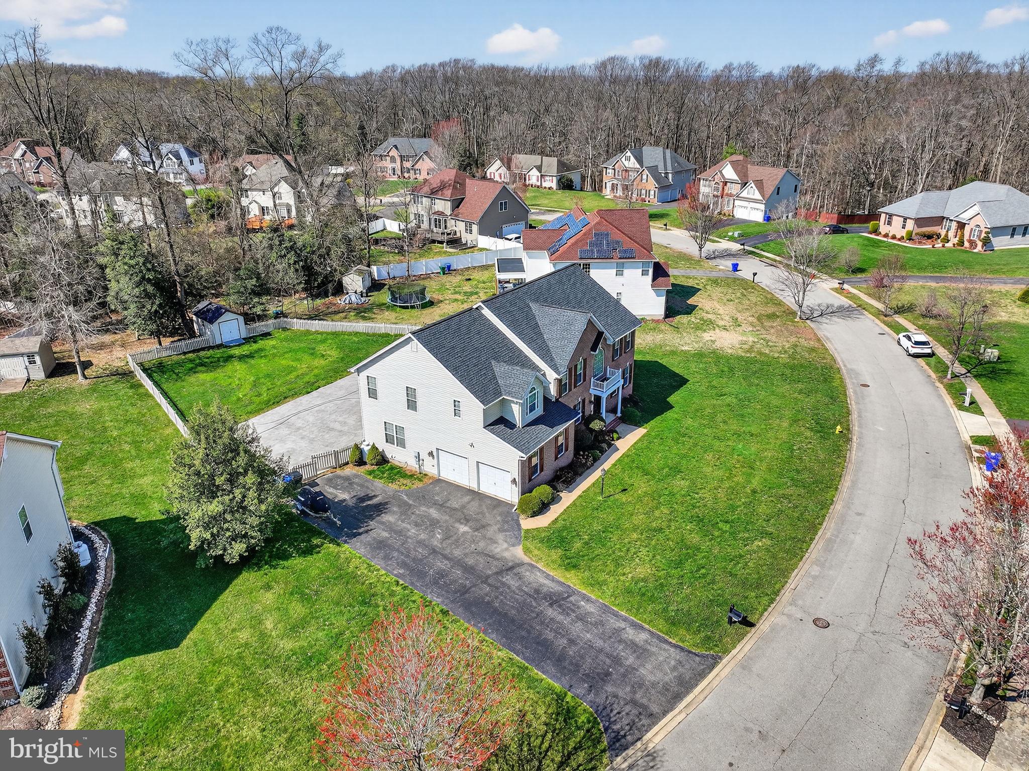 MONTROSE FARMS - Residential