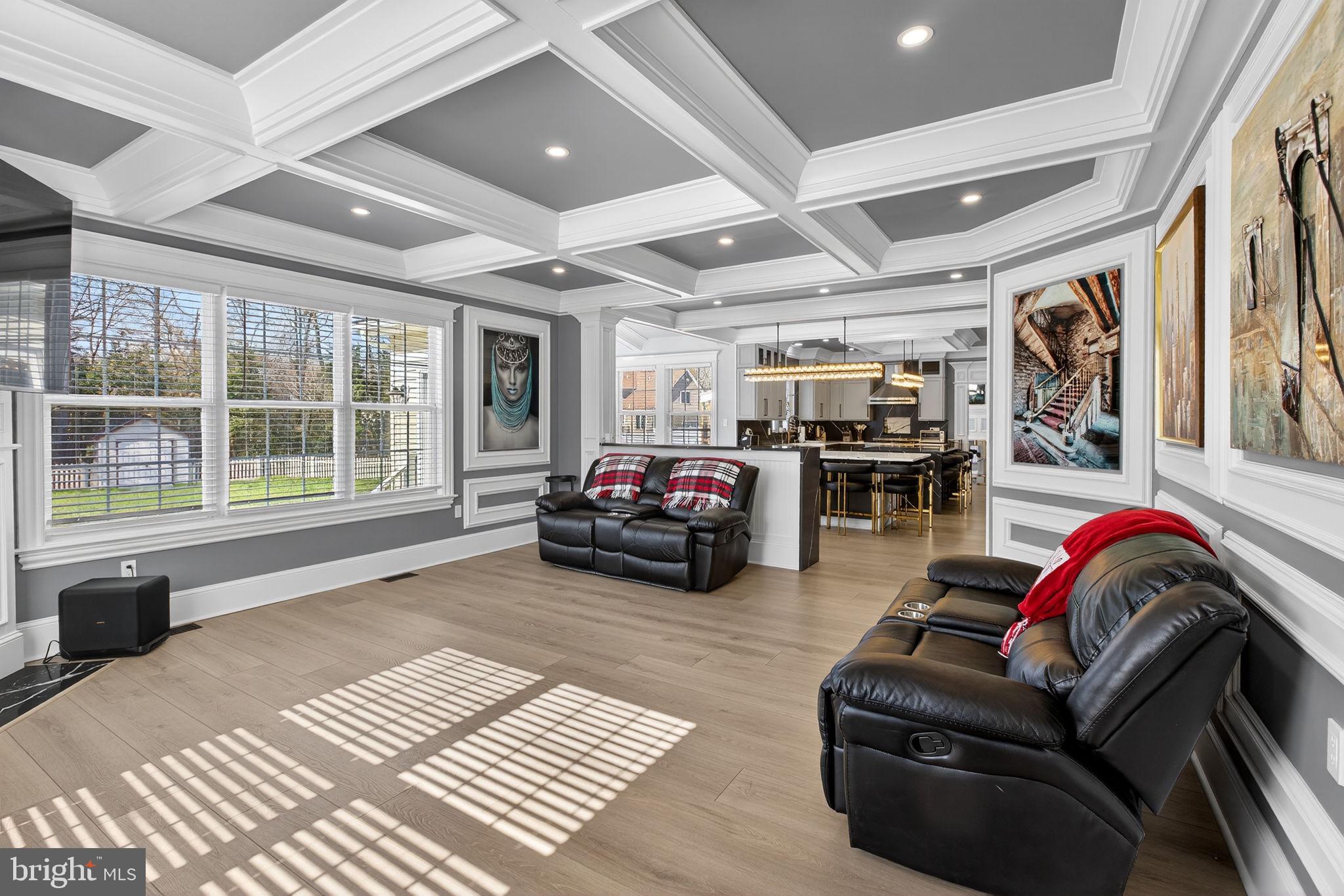 MONTROSE FARMS - Residential