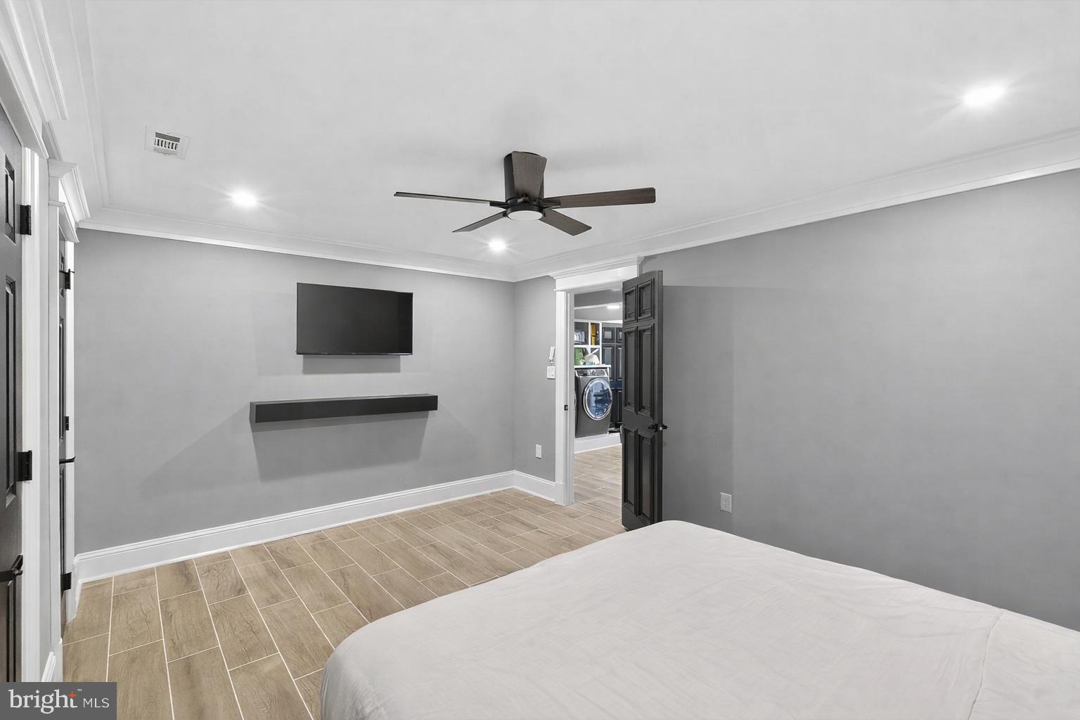 MONTROSE FARMS - Residential