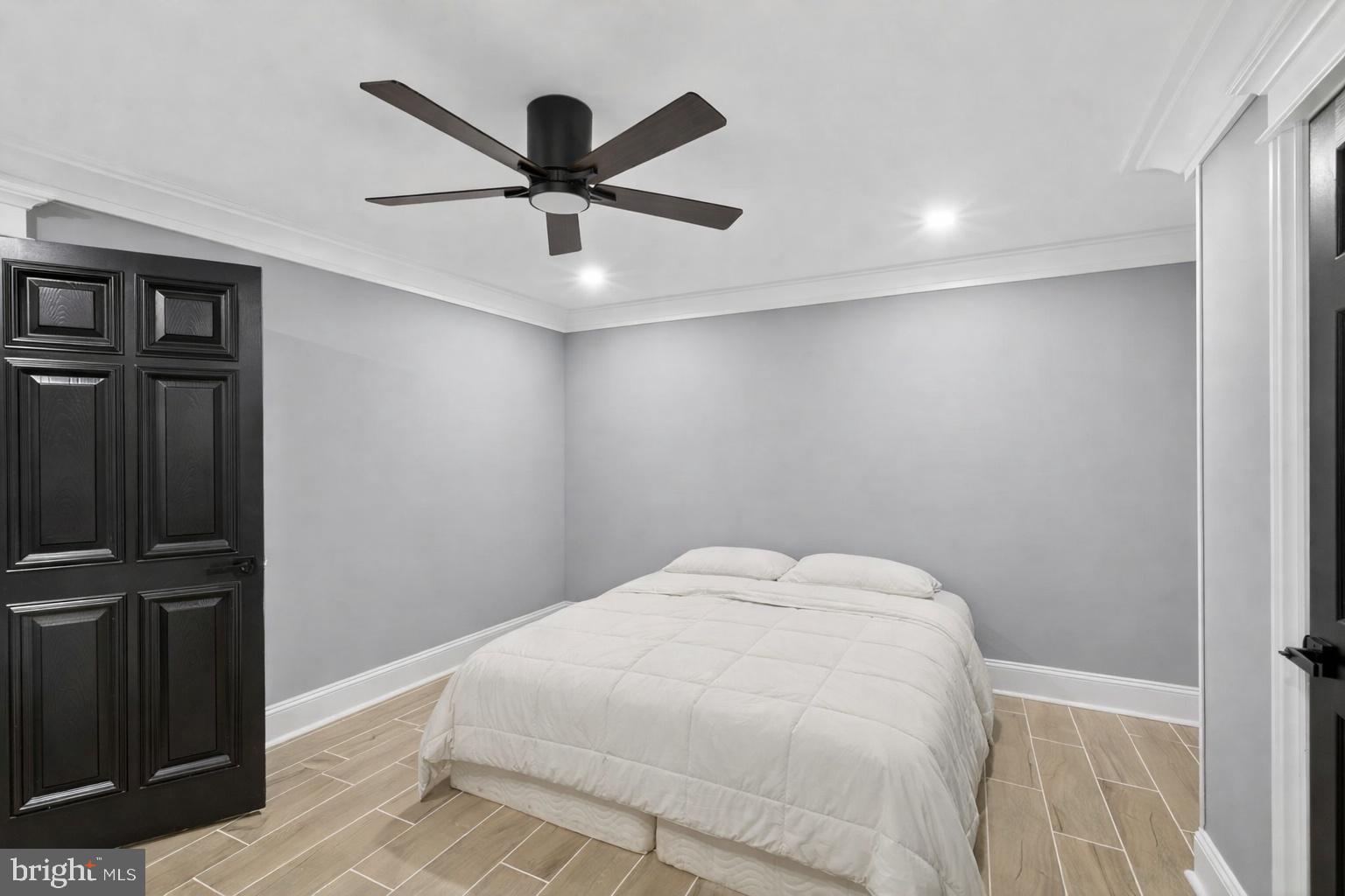 MONTROSE FARMS - Residential