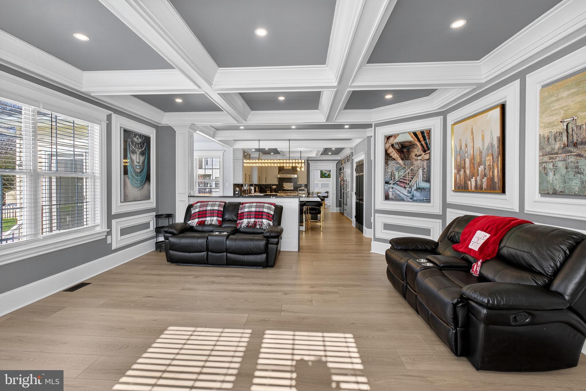 MONTROSE FARMS - Residential