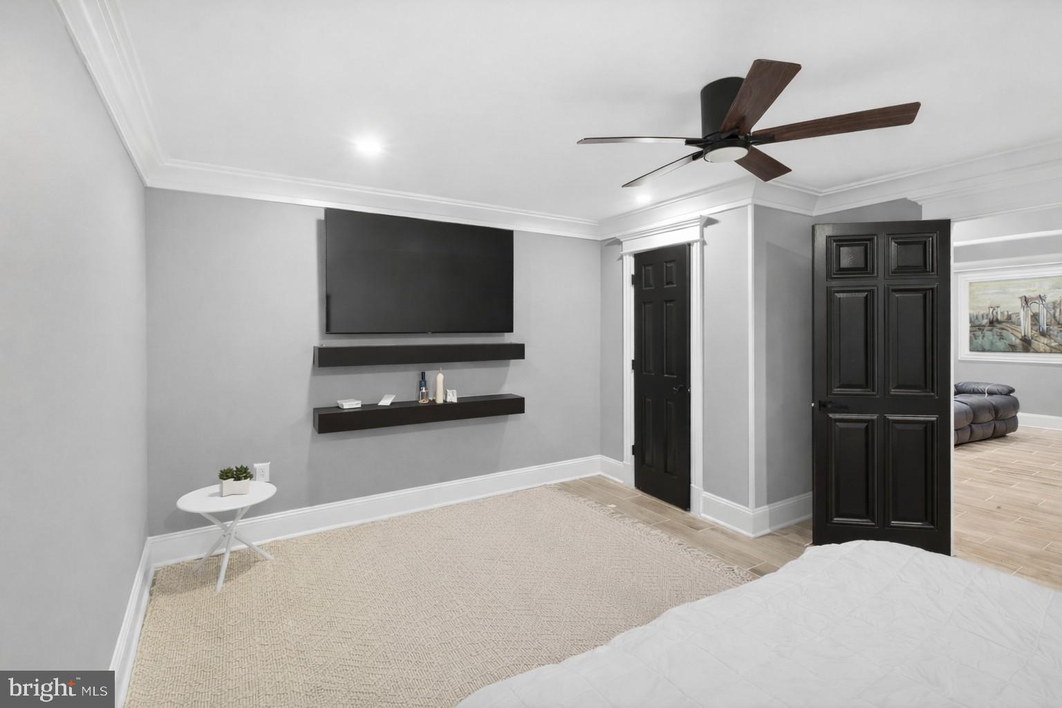 MONTROSE FARMS - Residential