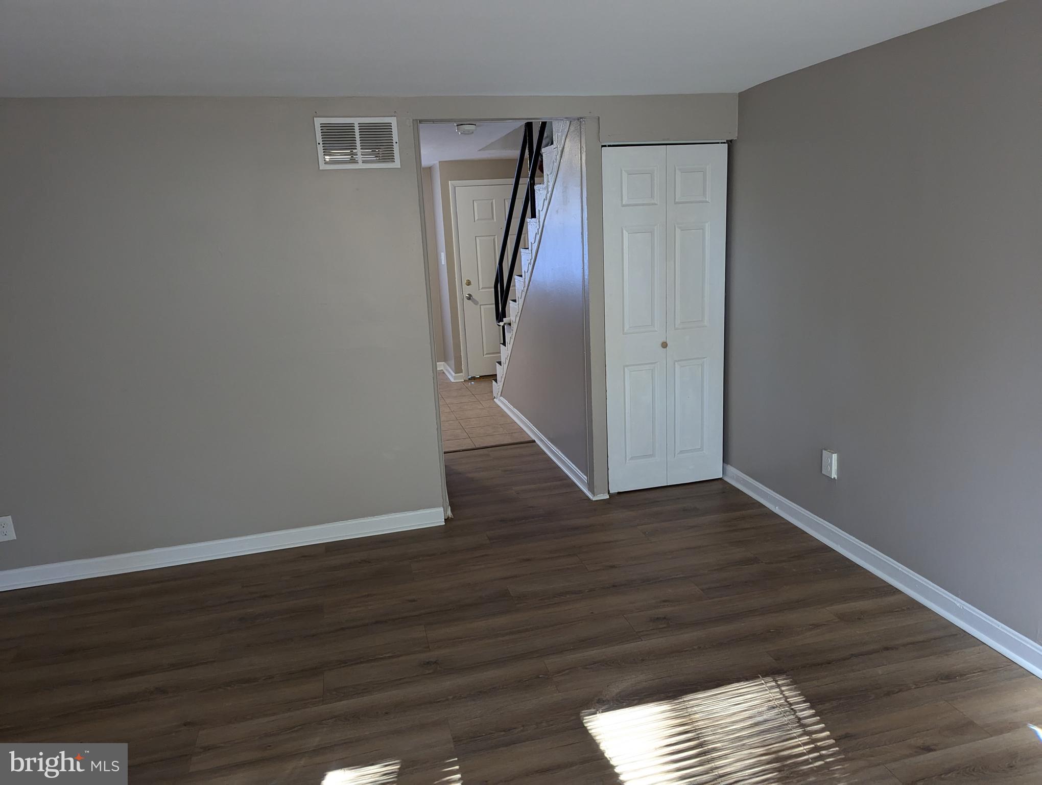 1026 FREDONIA COURT