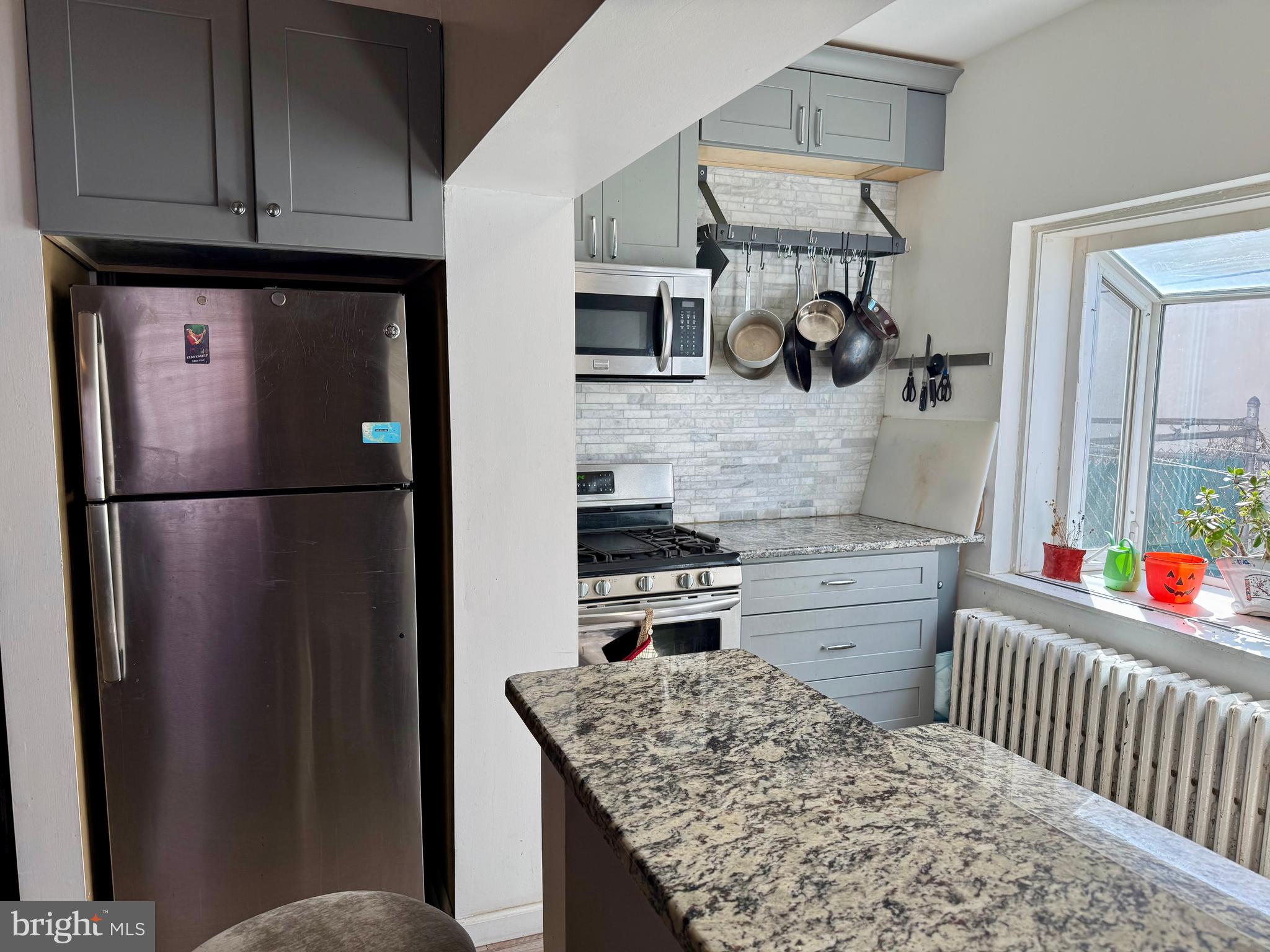 PORT RICHMOND - Residential