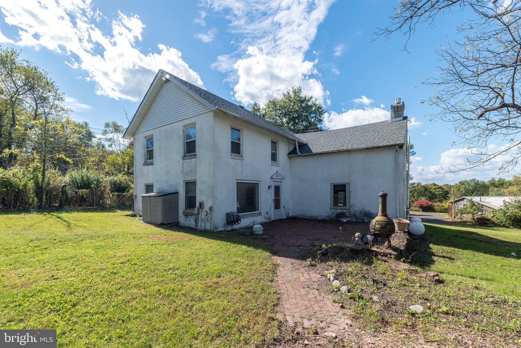 907 CHURCH ROAD
