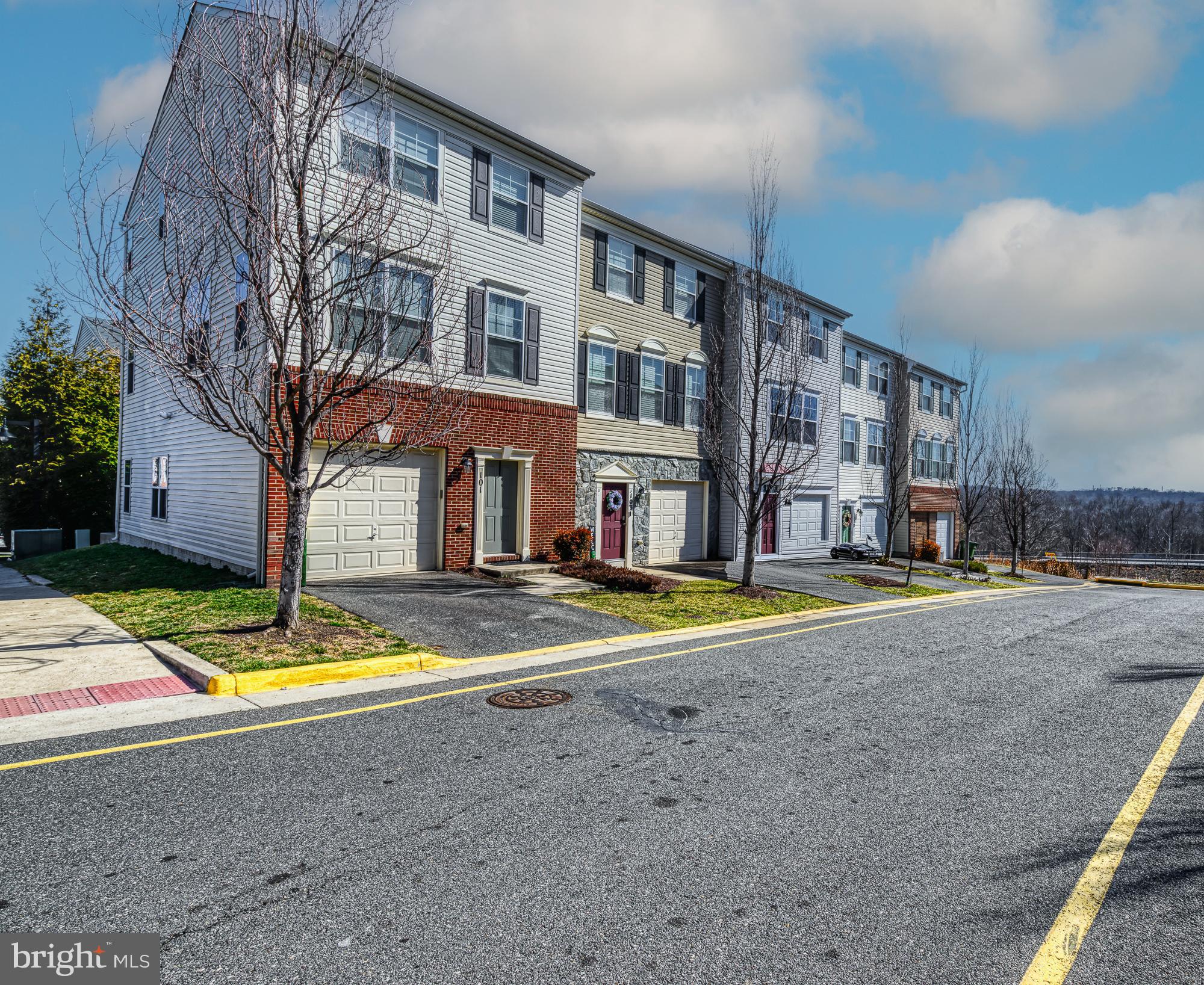 105 LANTANA LANE 2443